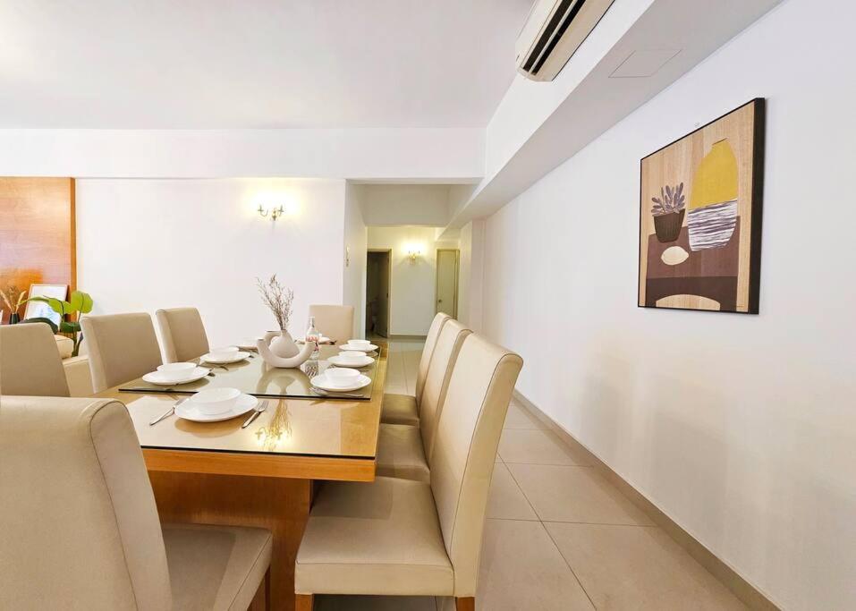 Fahrenheit Bukit Bintang Big Group 13Pax Family Suites