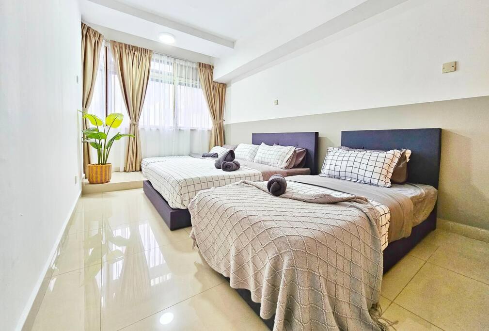 Fahrenheit Bukit Bintang Big Group 13Pax Family Suites