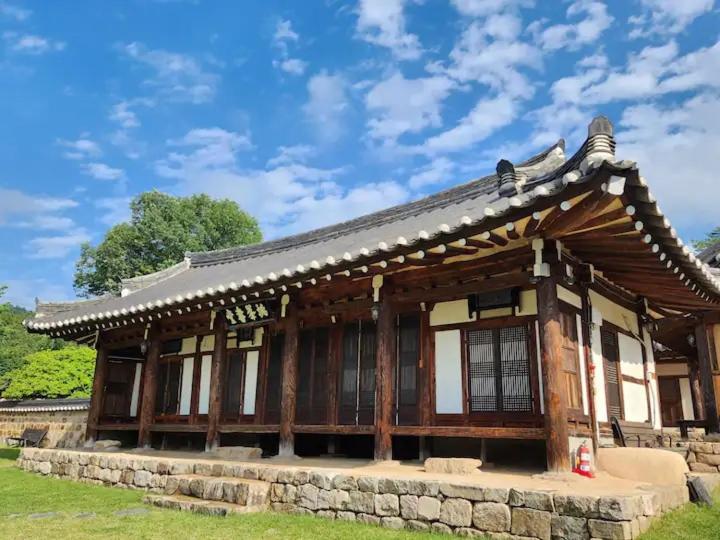 Dobong Seodang