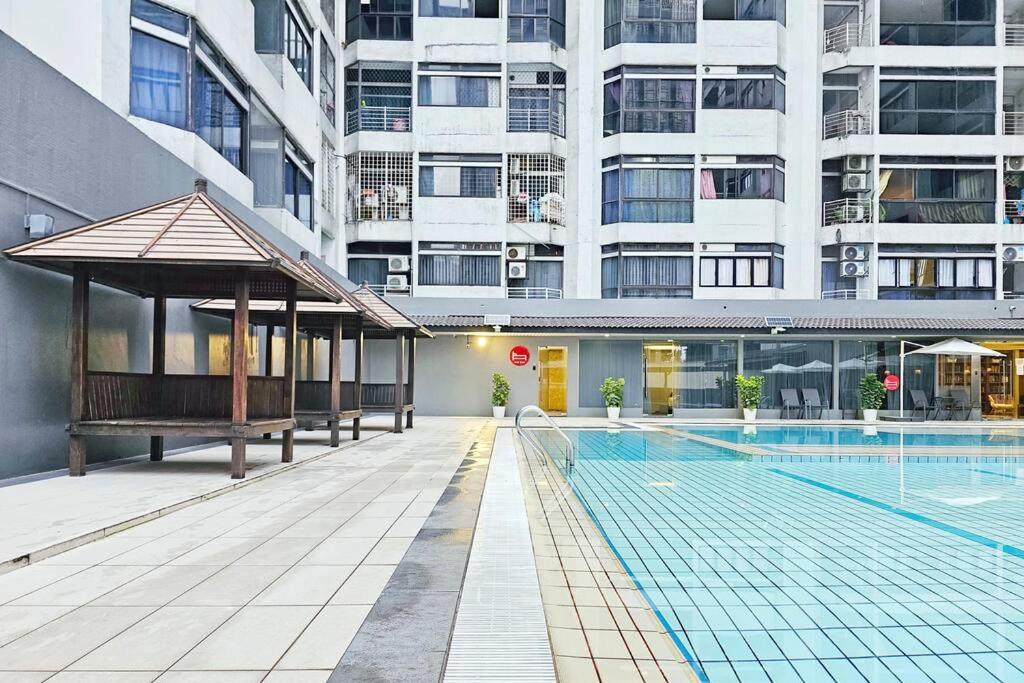 Fahrenheit Bukit Bintang Big Group 13Pax Family Suites