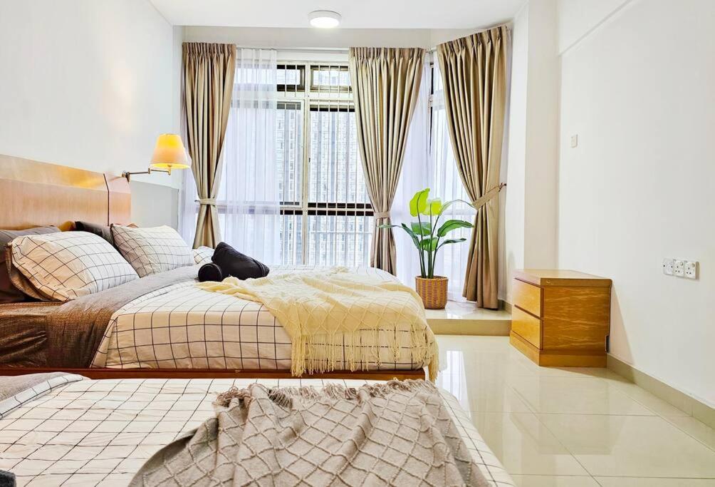 Fahrenheit Bukit Bintang Big Group 13Pax Family Suites