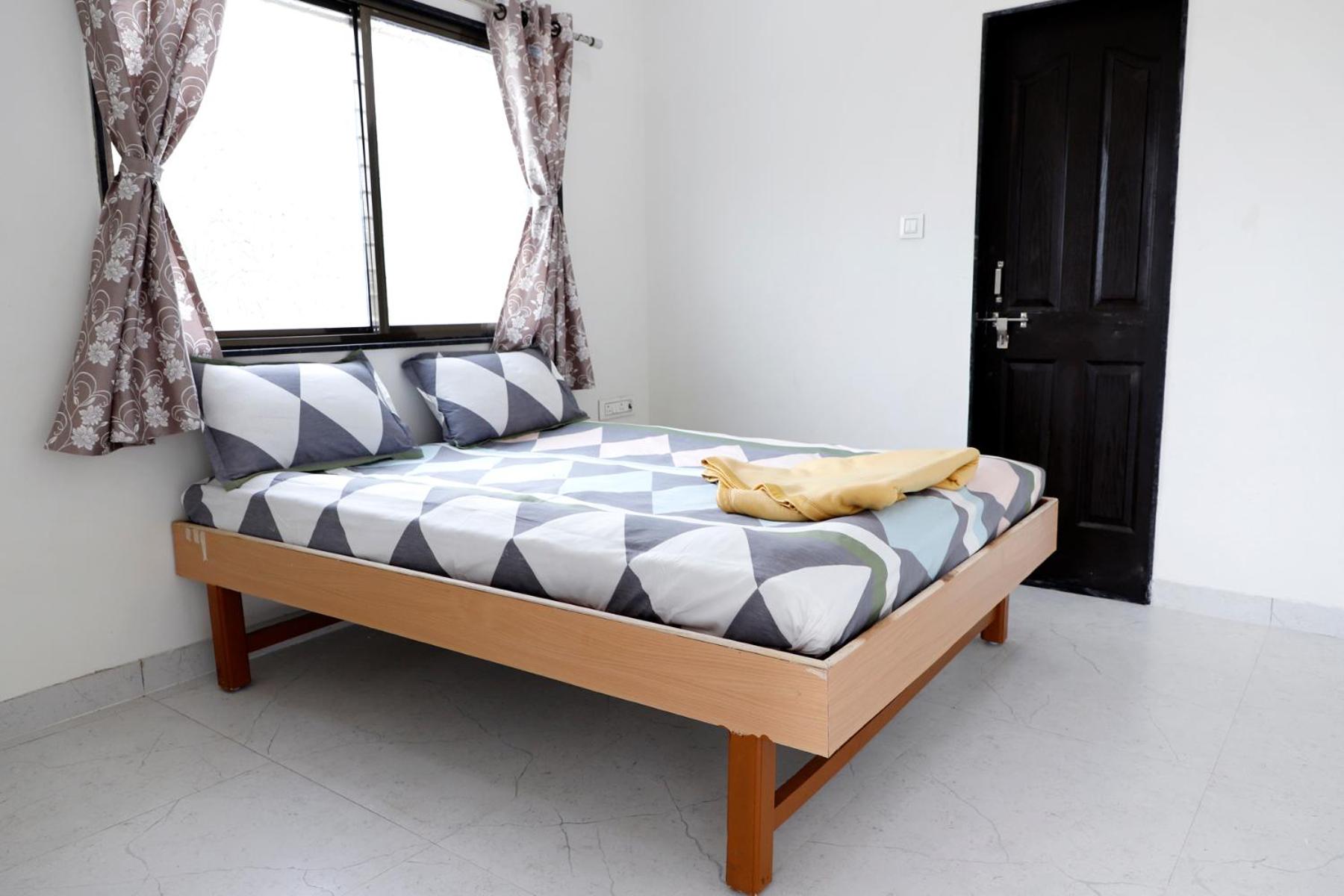Shri Guru Lodge view 3