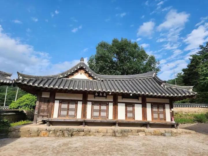 Dobong Seodang