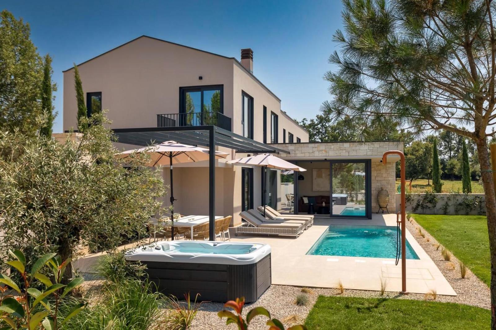 Modern villa Tia I with outdoor pool in Porec view 5