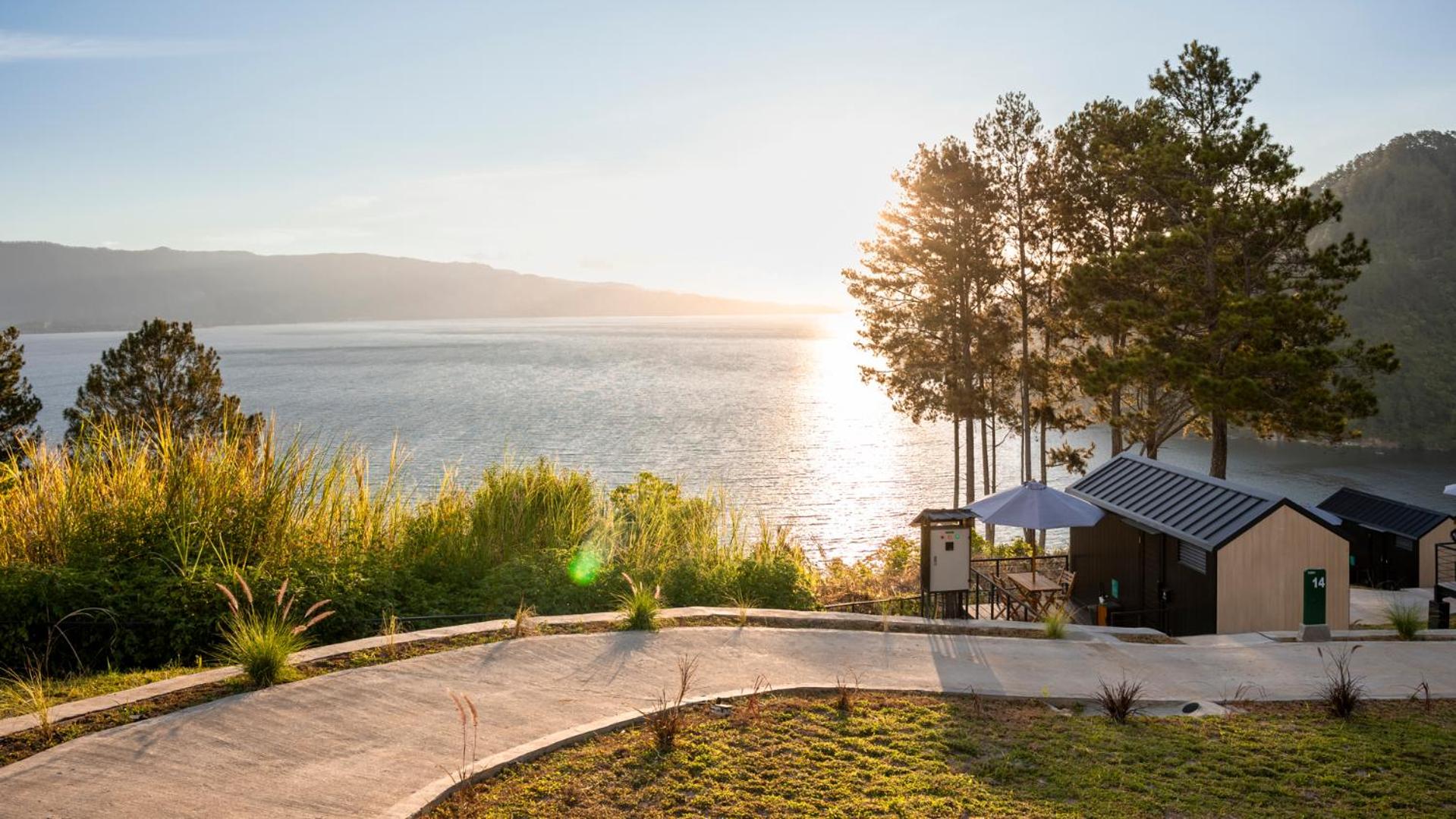 Bobocabin Patra, Parapat