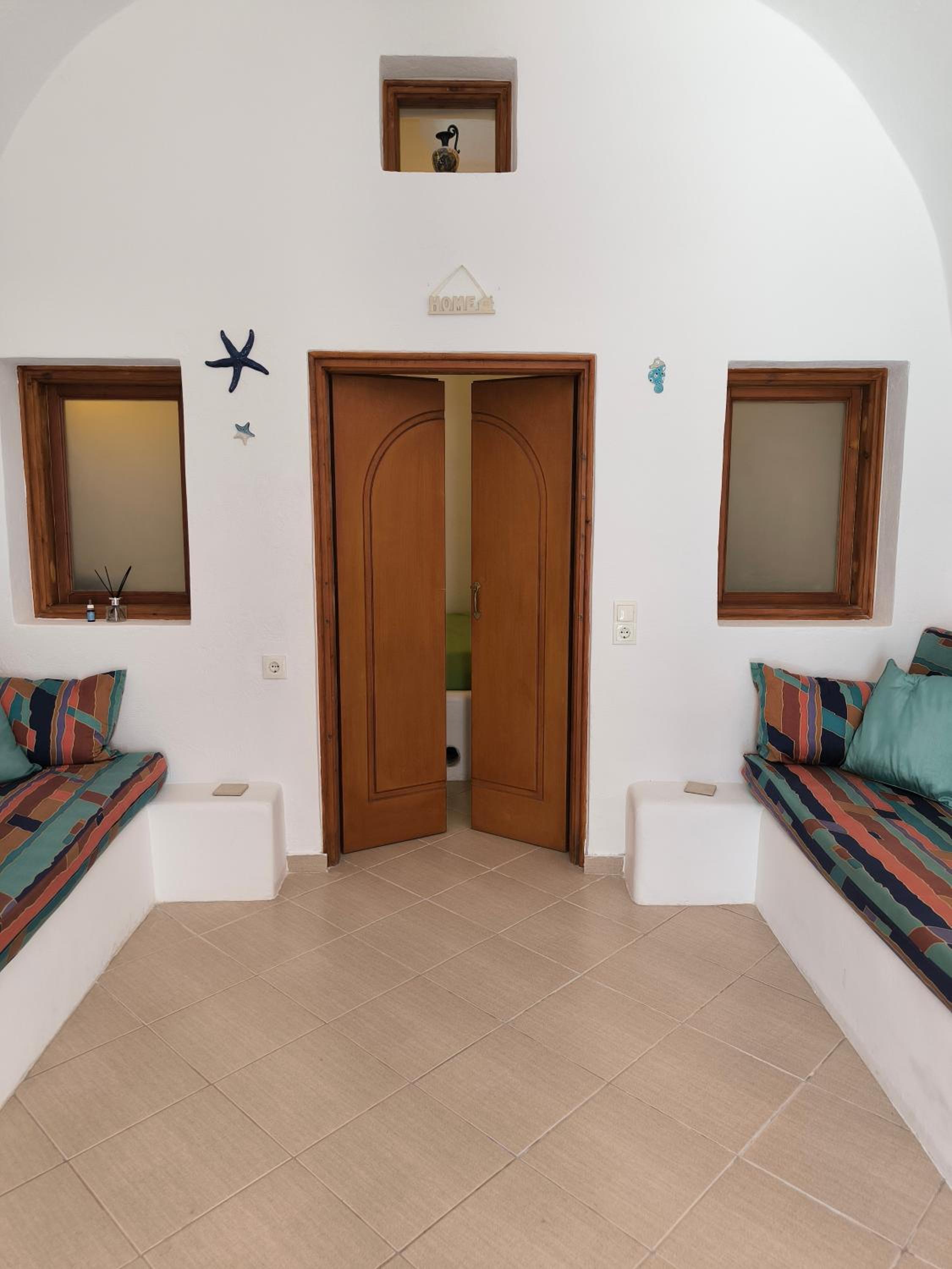 Casa Vero Santorini view 3