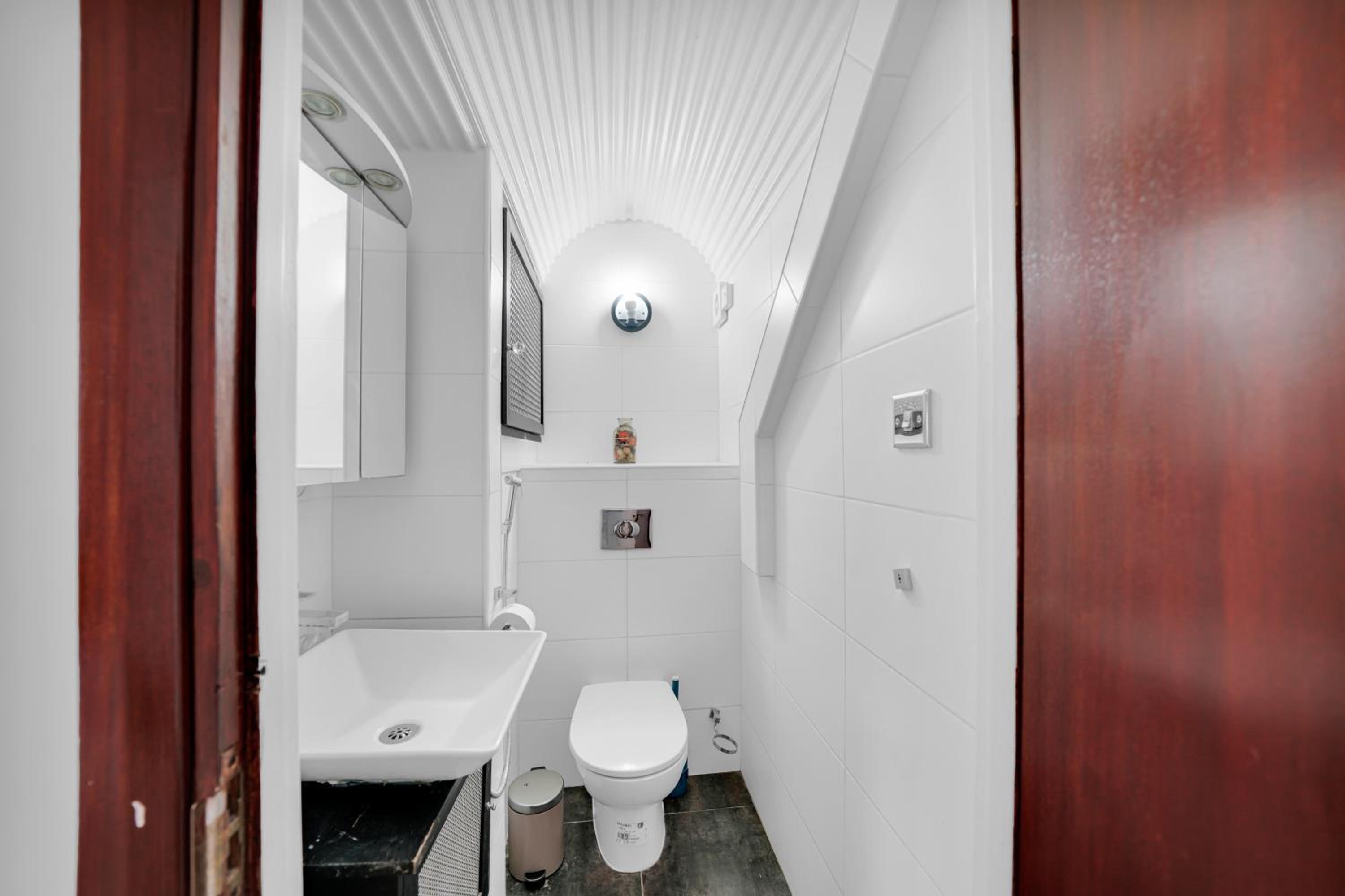 Lux 5 Bed sleeps 11, 10 mins from Wembley Stadium, Jacuzzi and Steam Shower