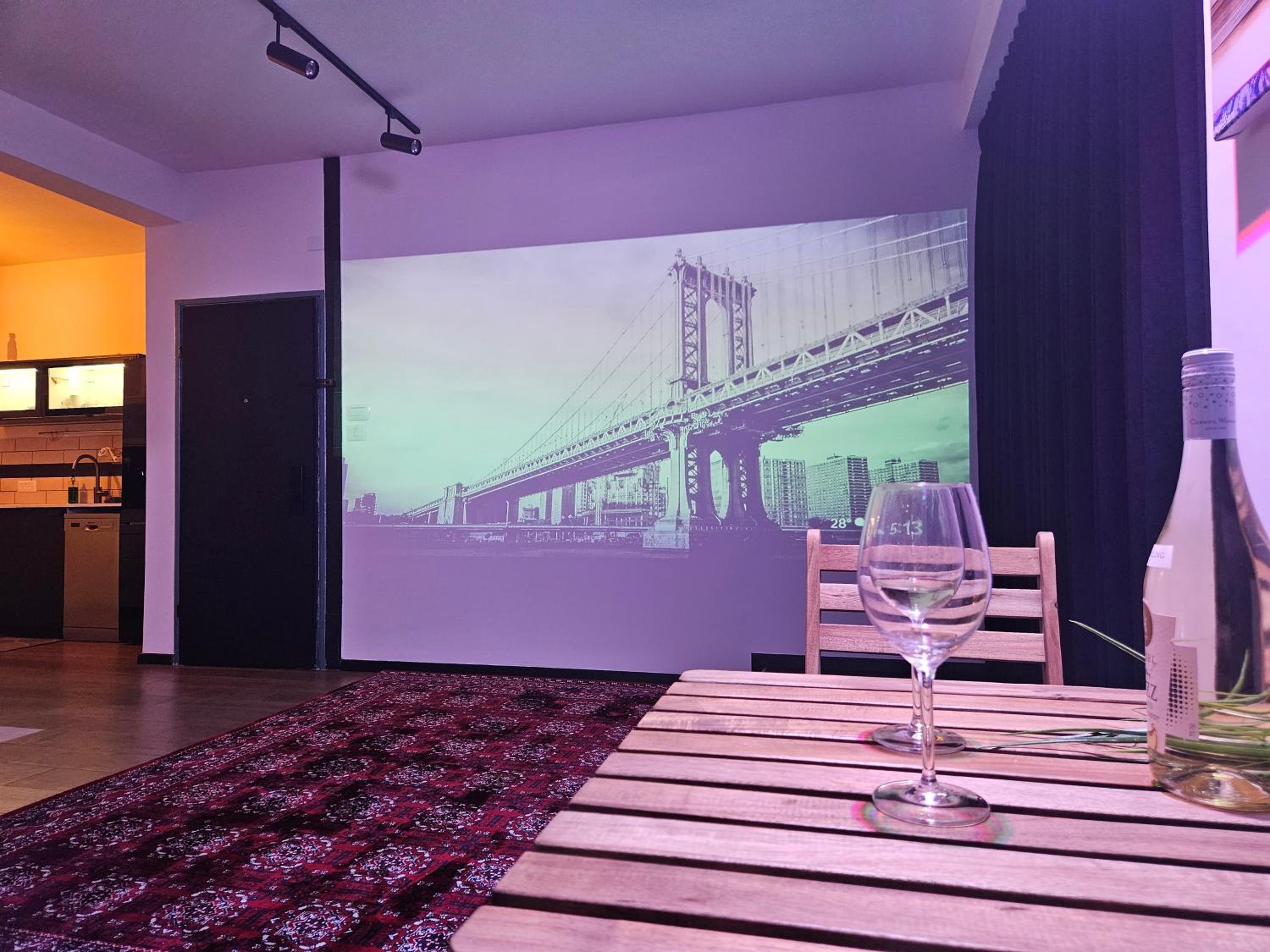 Shlomi's Work of Art - Cinema, Hamam & Garden Patio in Tel Aviv view 2
