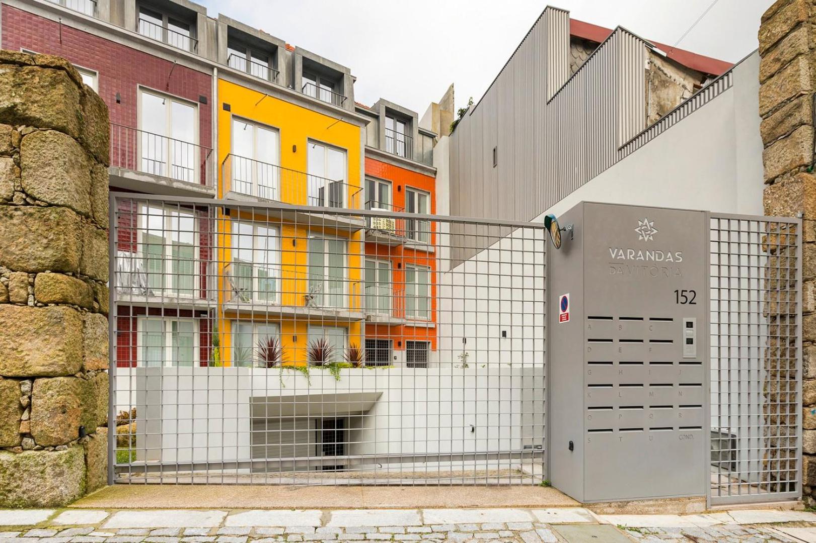 GuestReady - Trendy getaway in the heart of Porto view 5