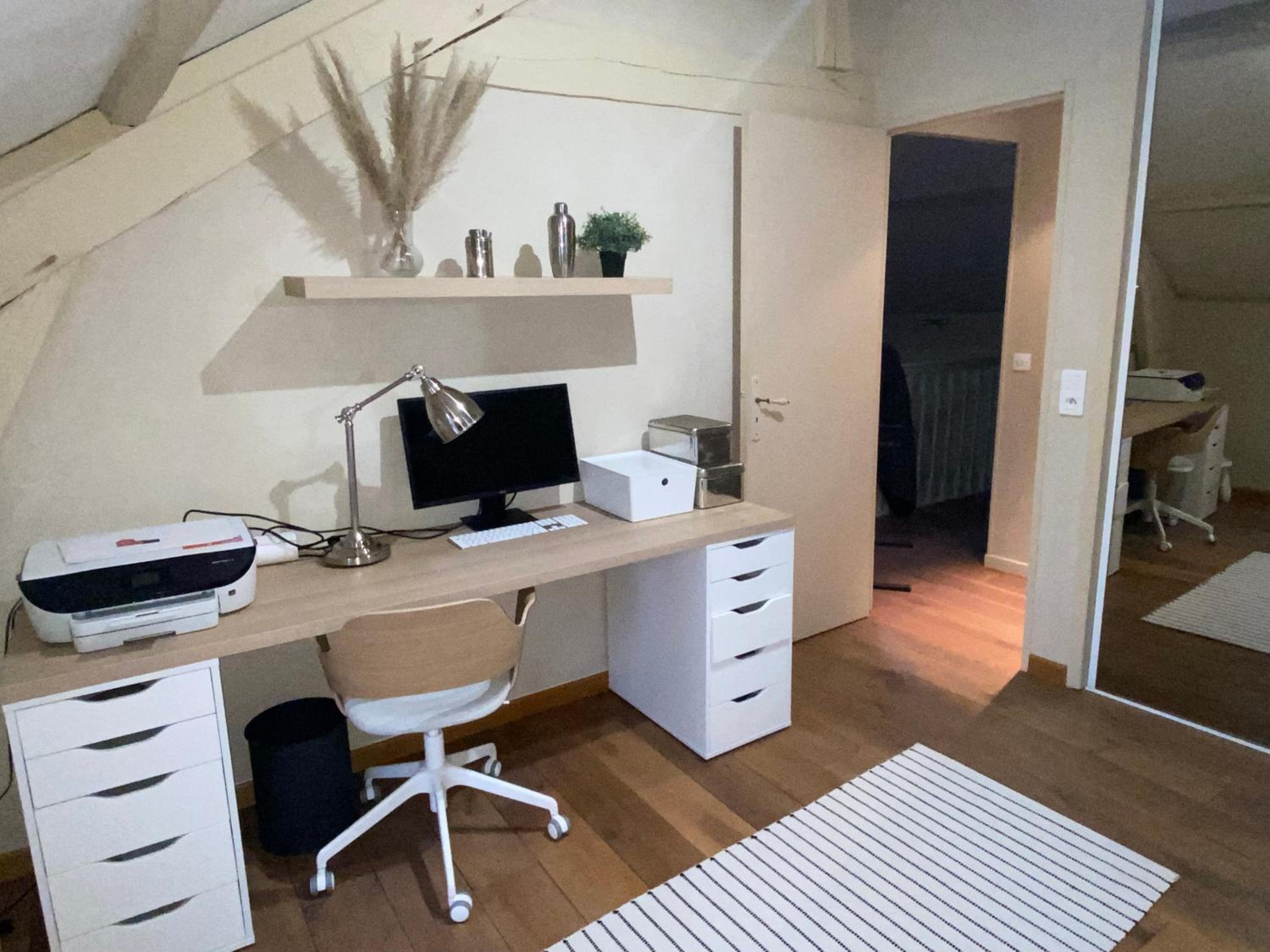 Maison de ville-idéale pour les déplacements pros-35min Paris-versailles-Giverny-