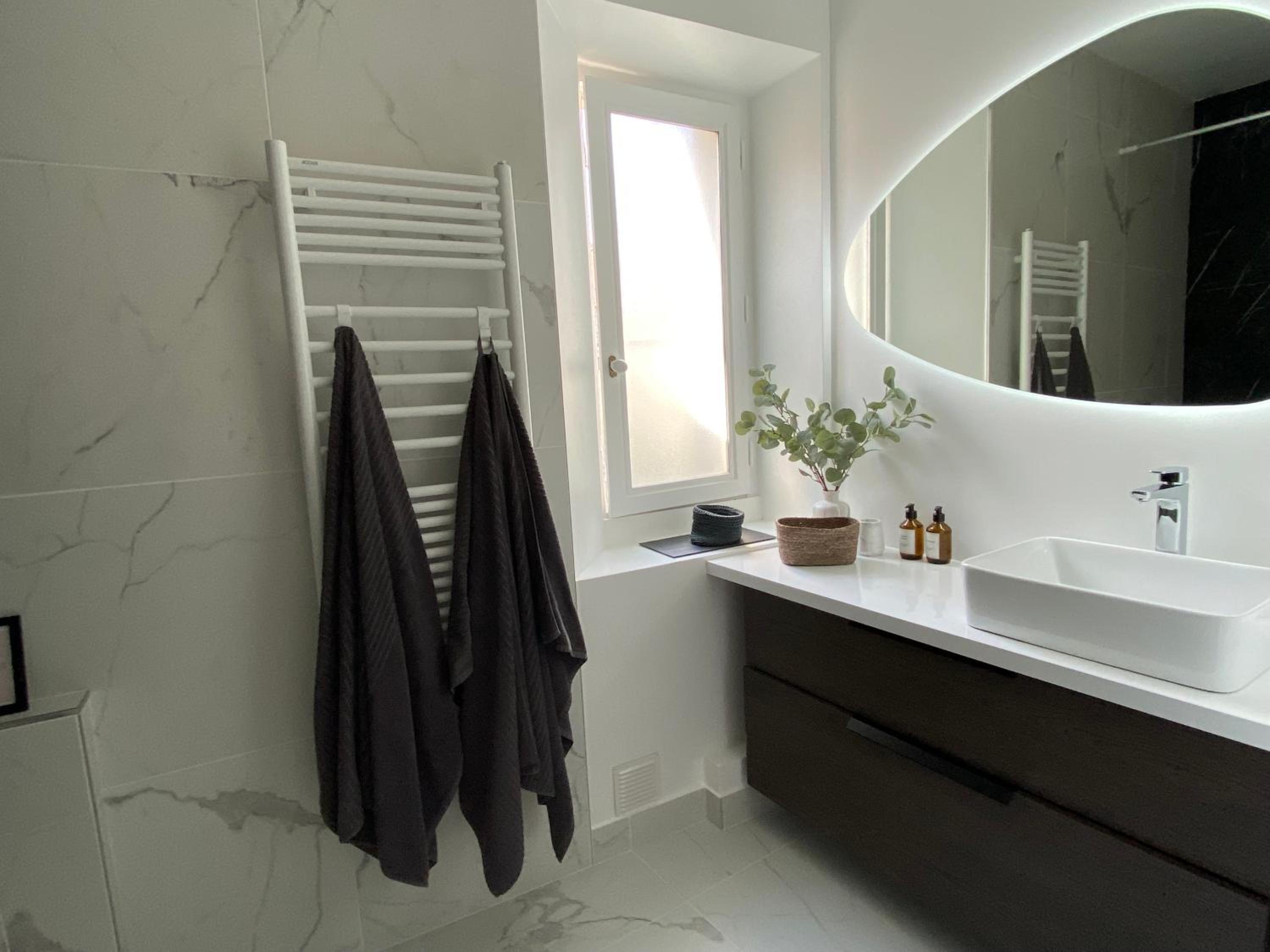 Maison de ville-idéale pour les déplacements pros-35min Paris-versailles-Giverny-