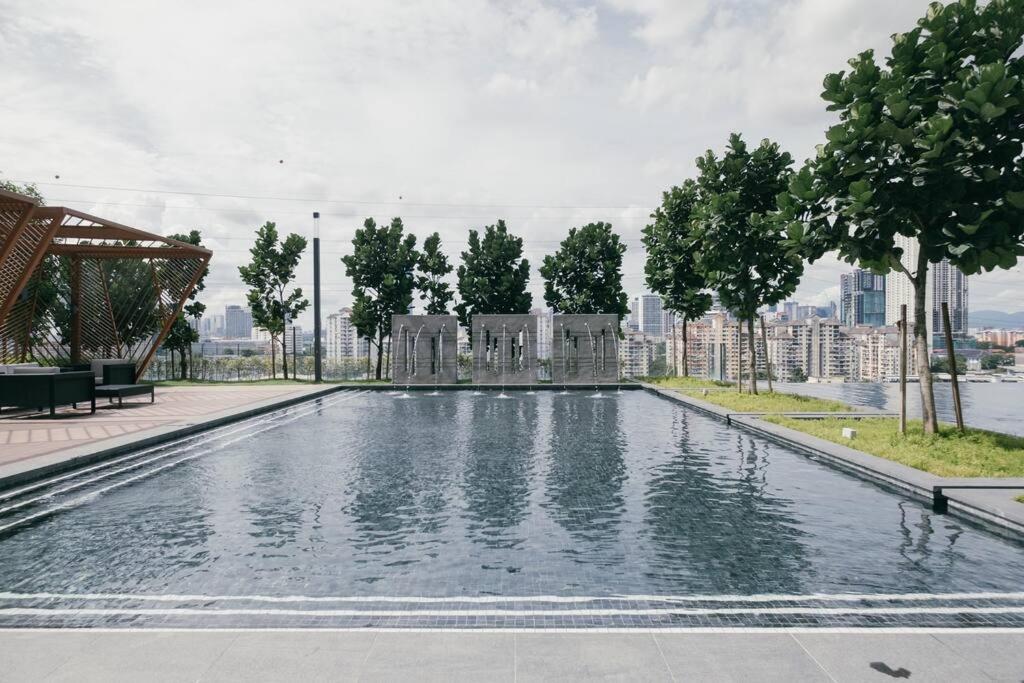 Pure White Home 8pax M Vertica MRT Infinity Pool
