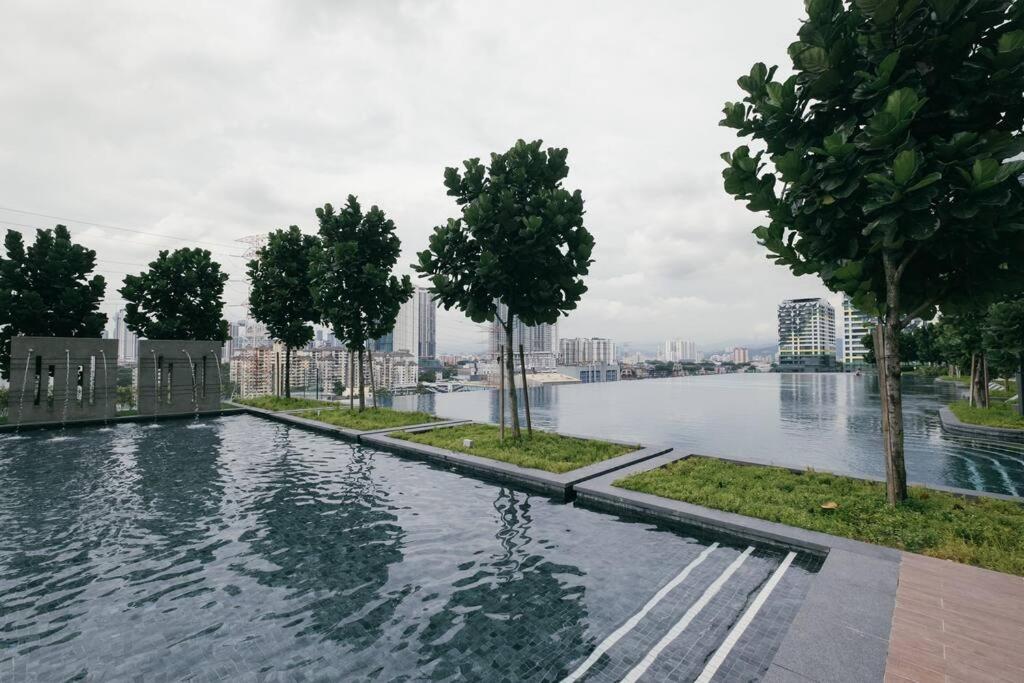 Pure White Home 8pax M Vertica MRT Infinity Pool