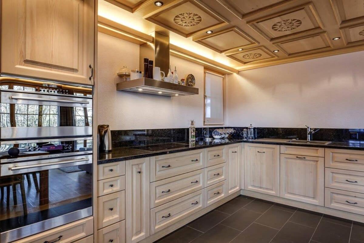 Luxurious Flat with Jacuzzi Sauna