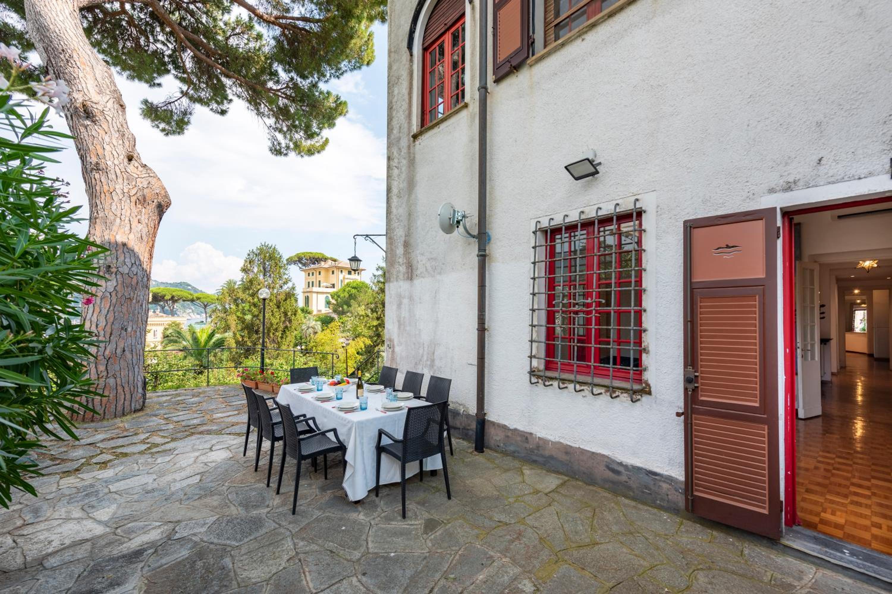 Villa Bianca in Rapallo - Happy Rentals view 3