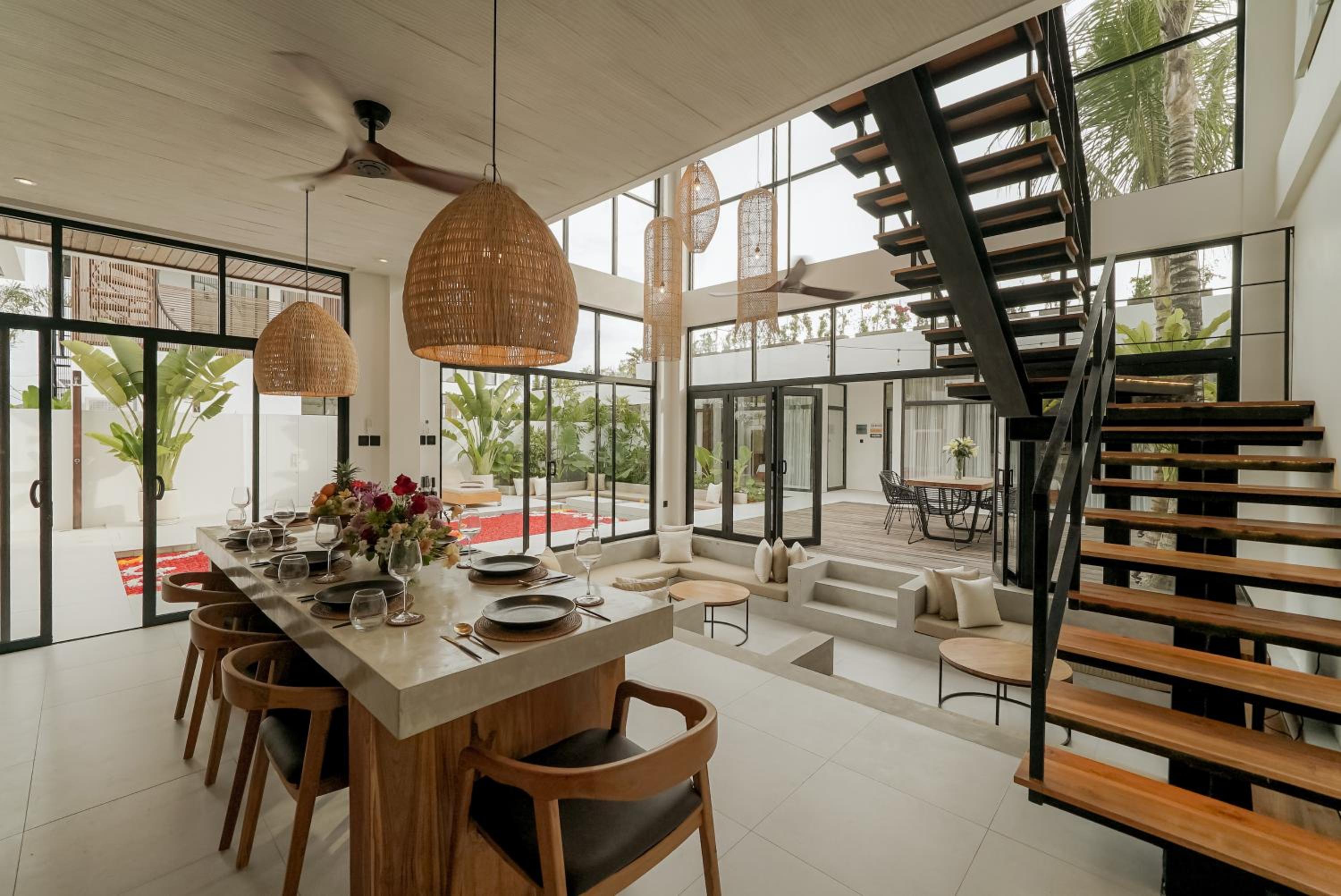 Bird Eye 4 Bedroom Fancy House Villa view 2