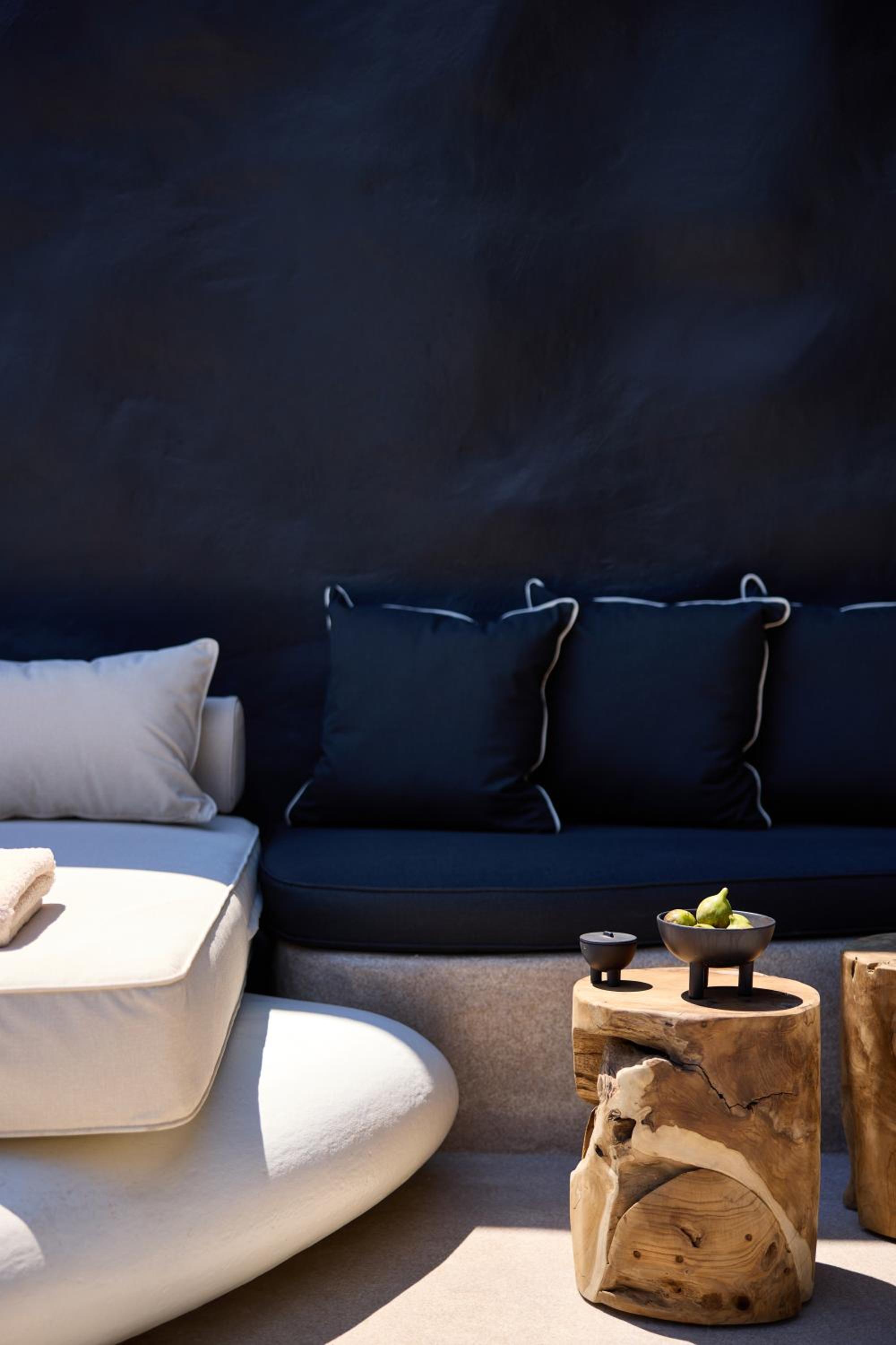 Hotel One of One Hotel - Image 1