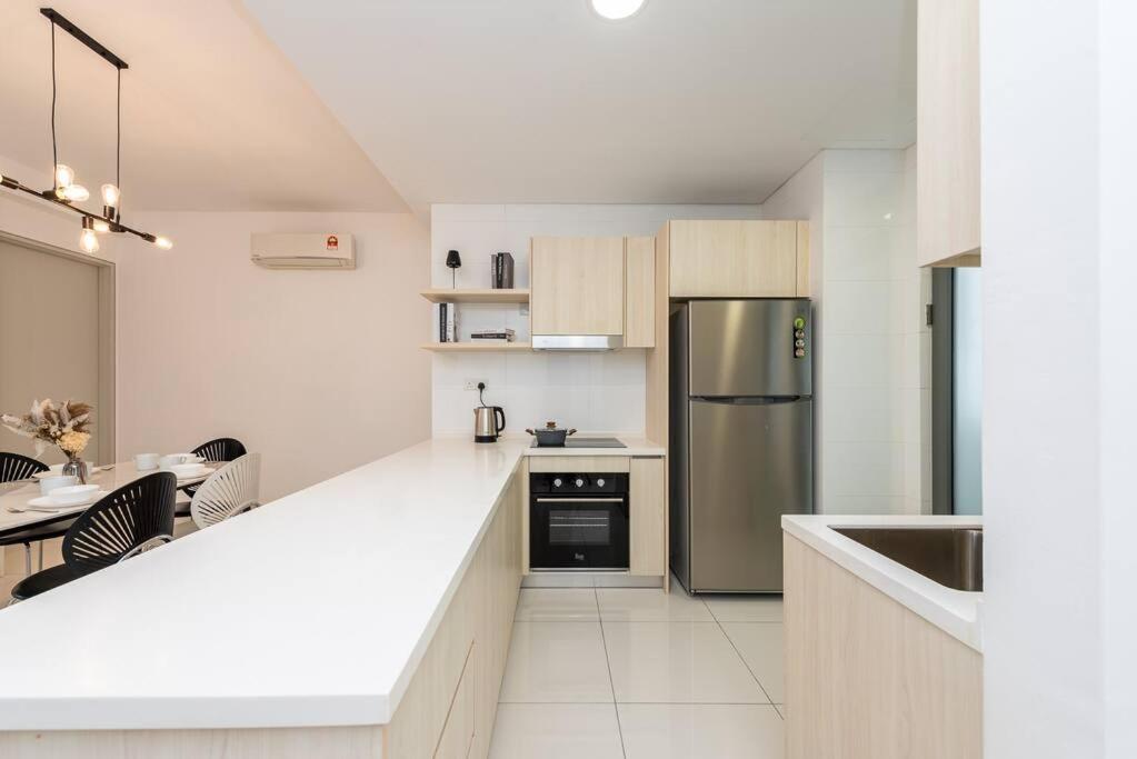 Vivo Residensi 3BR Dark Grey Aesthetic House, Mid Valley, KL