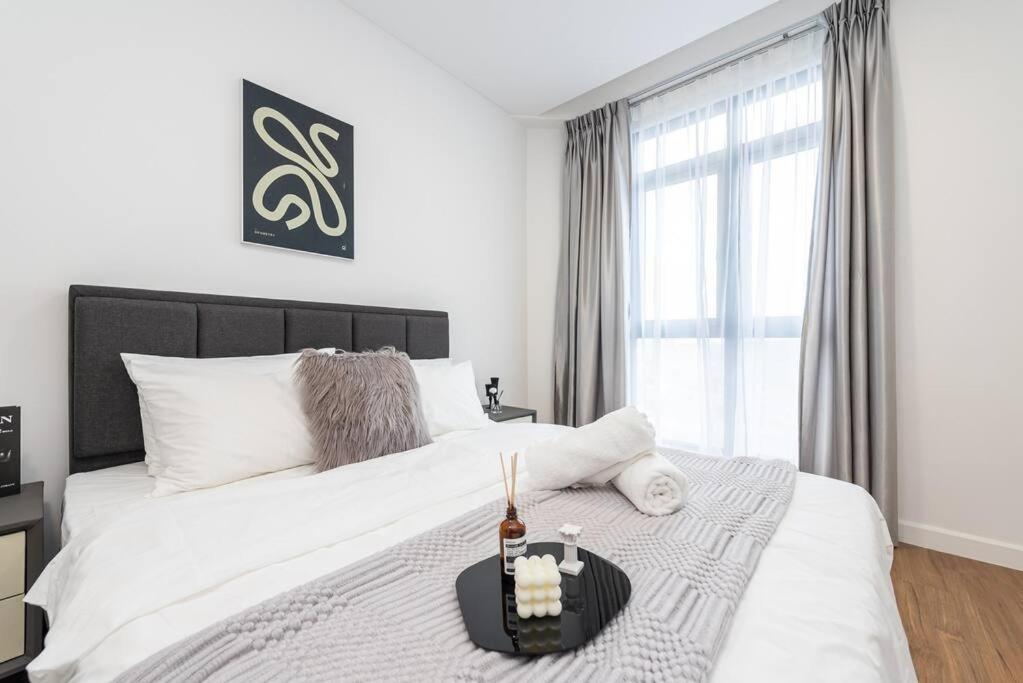 Vivo Residensi 3BR Dark Grey Aesthetic House, Mid Valley, KL