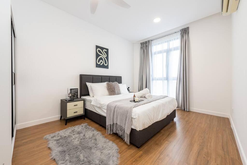 Vivo Residensi 3BR Dark Grey Aesthetic House, Mid Valley, KL