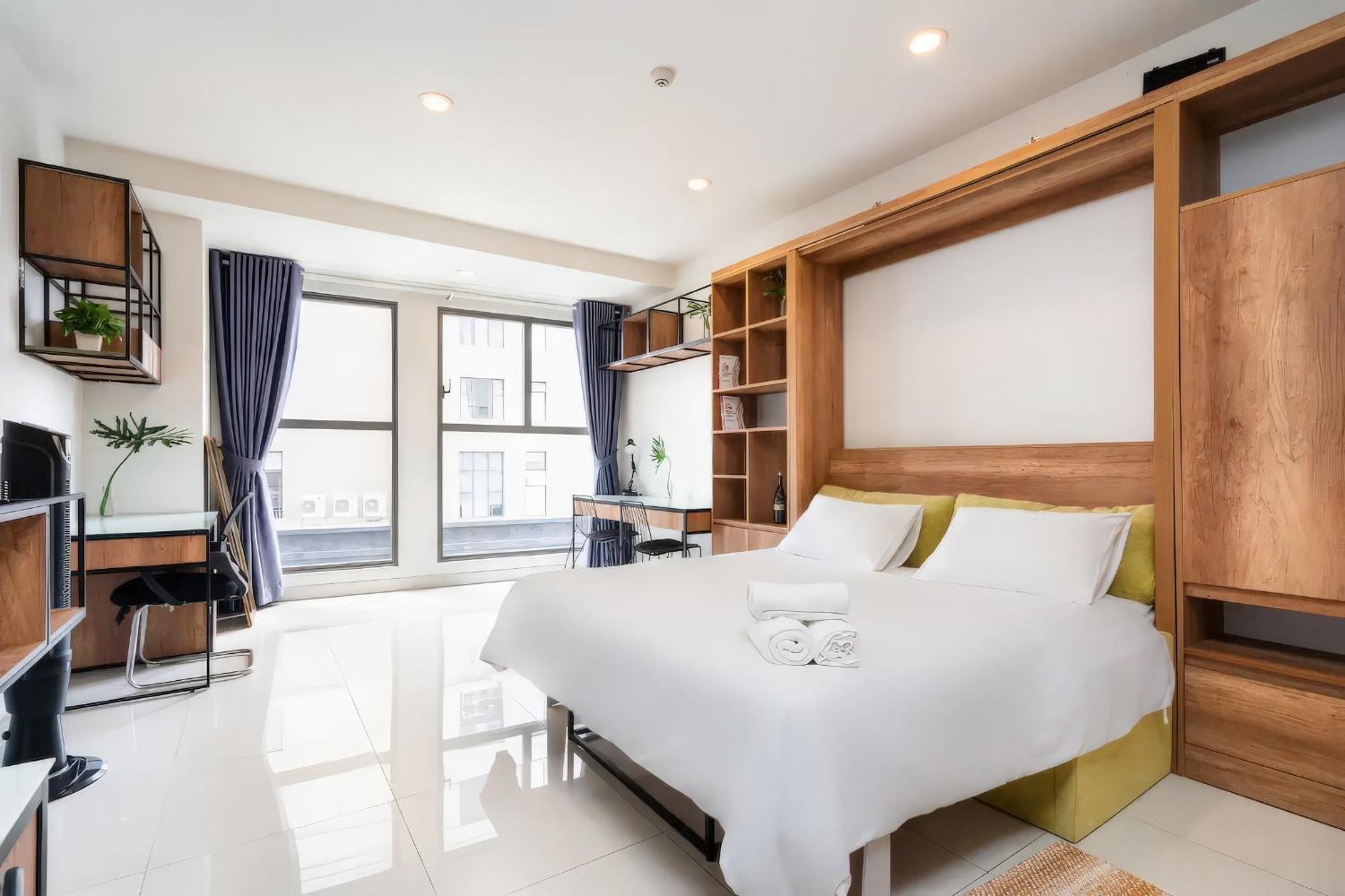 Saigon Royal - Trendy Modern Apartment