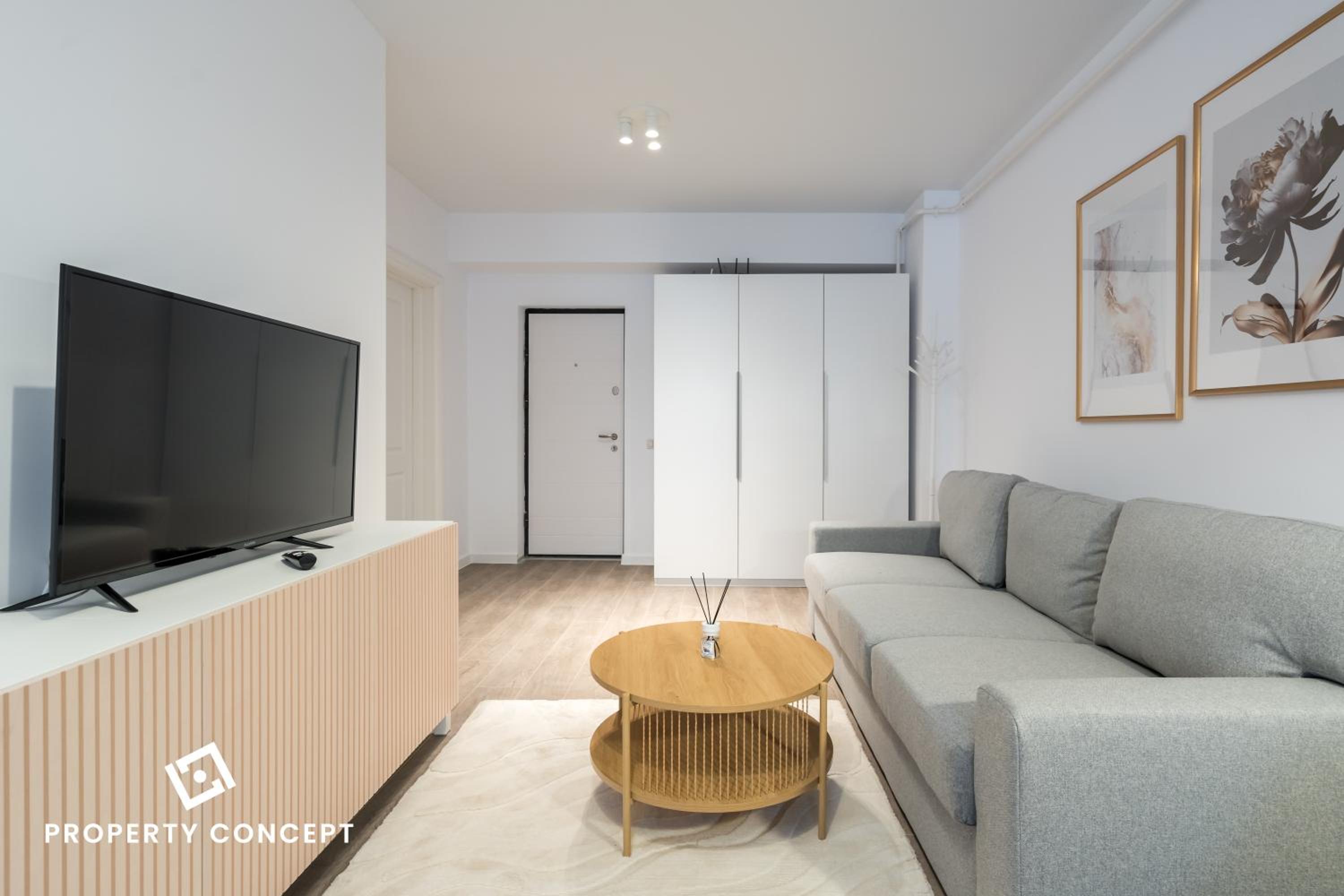 Central Residence Apartment 711 B4 view 5