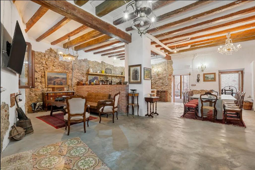 La Quadra Rural Housing