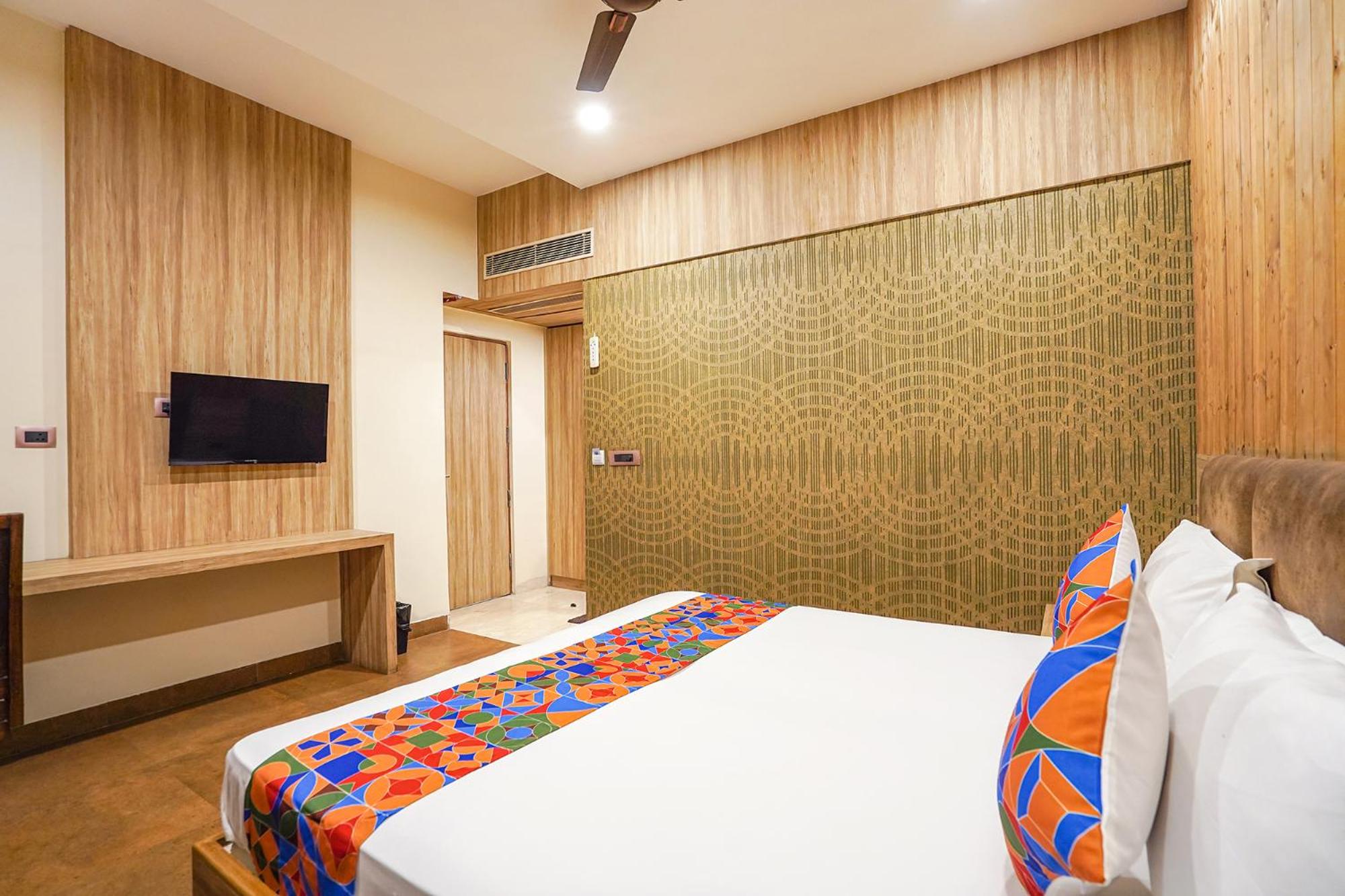 FabHotel Prime Tushar Elegant