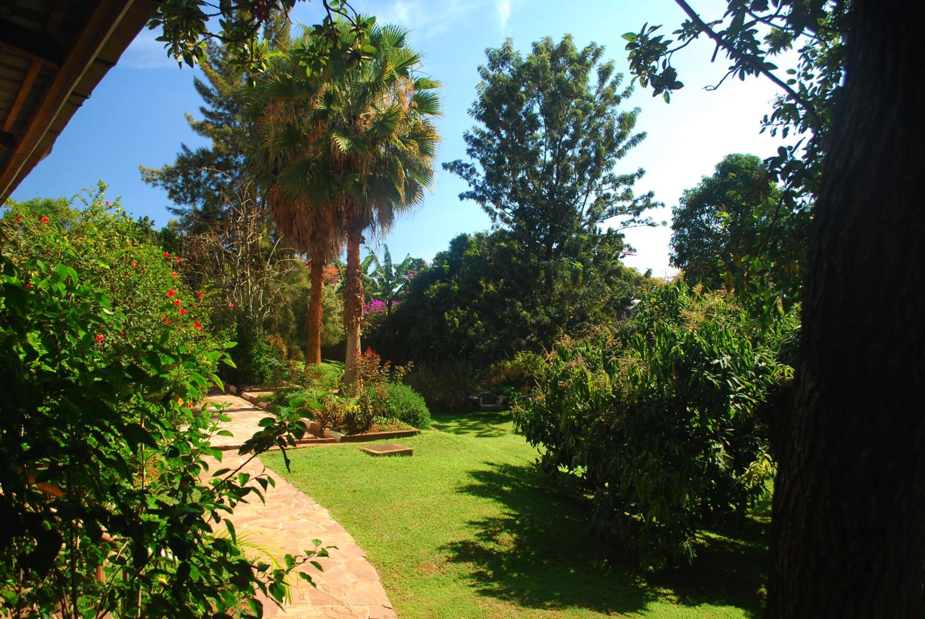 Karibu Entebbe