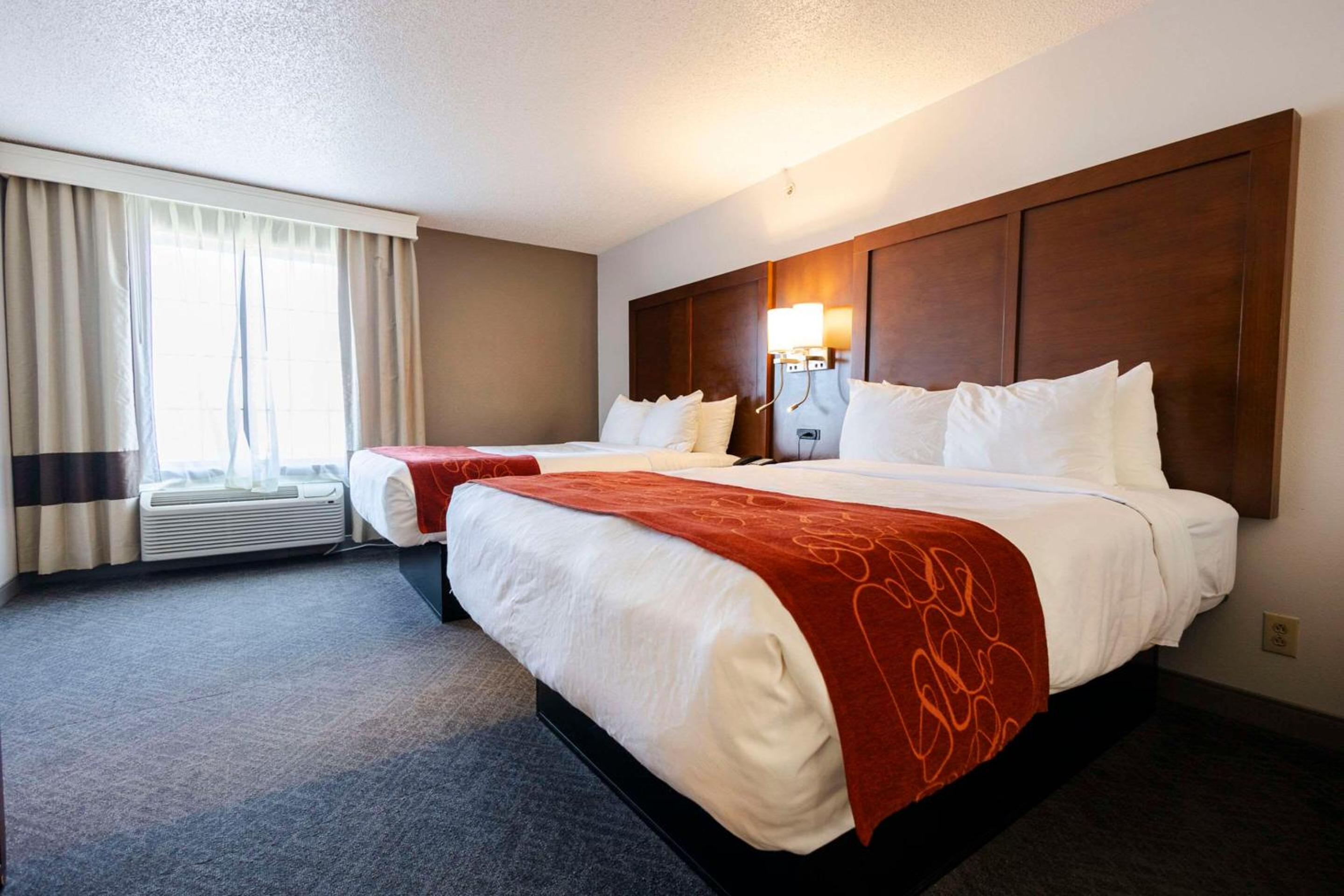 Comfort Suites Springfield I-70, Photo 72