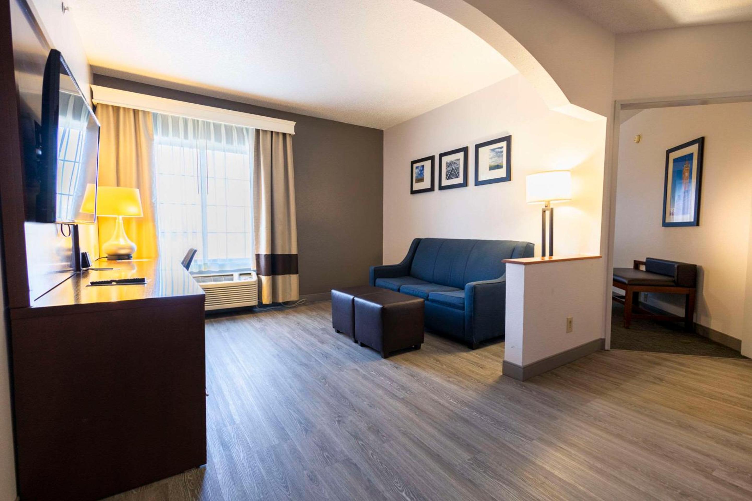 Comfort Suites Springfield I-70, Photo 75