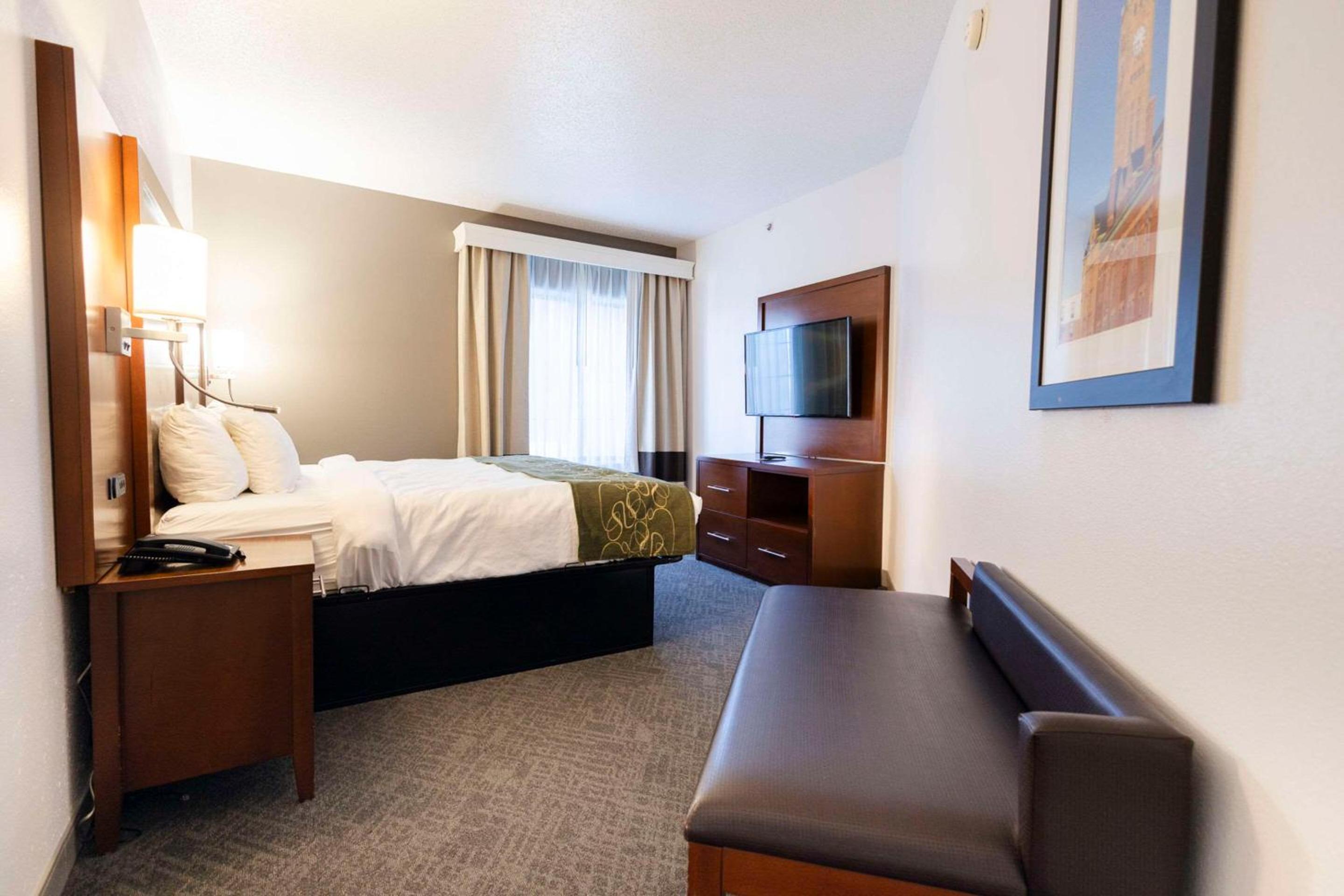 Comfort Suites Springfield I-70, Photo 6