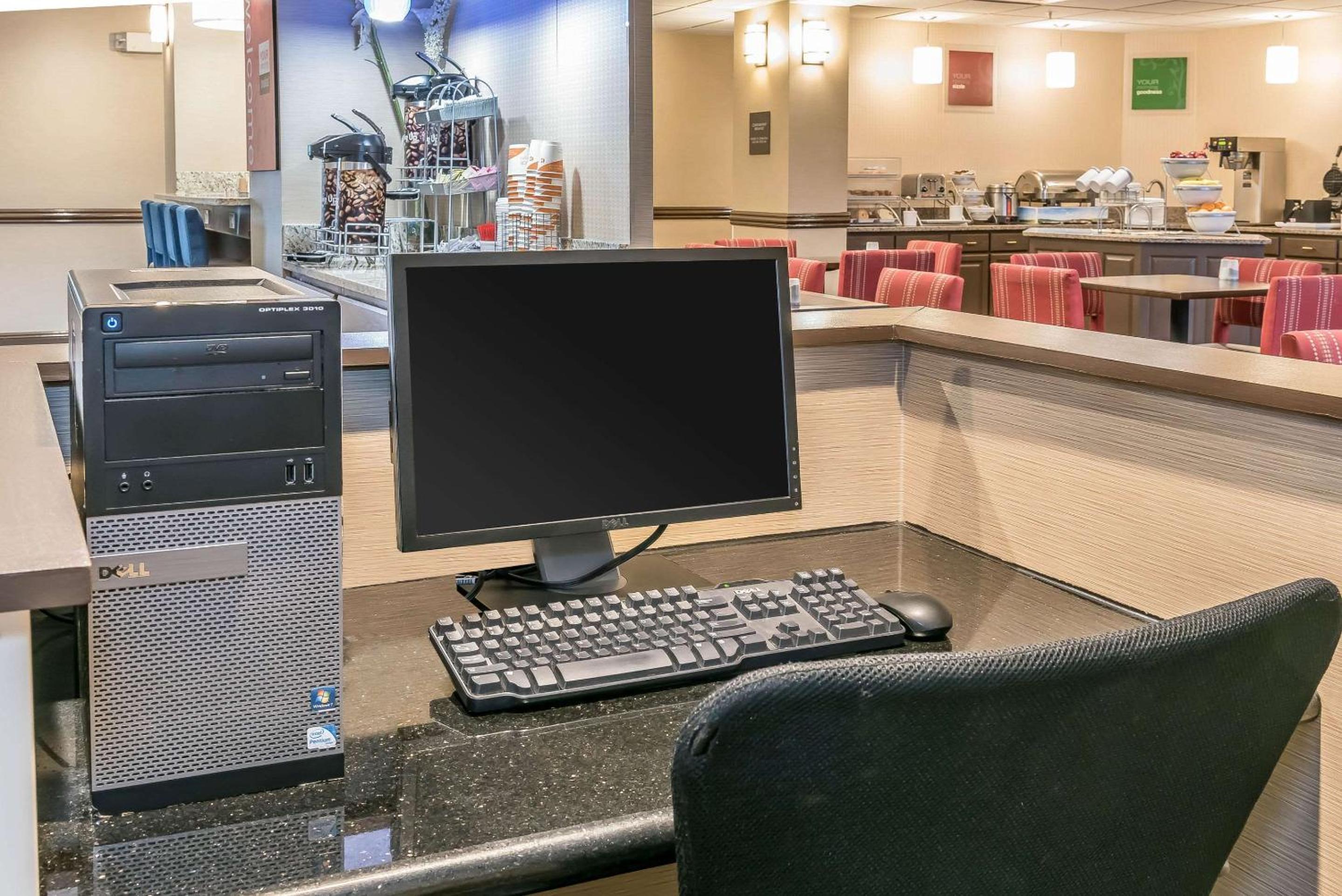 Comfort Suites Springfield I-70, Photo 54