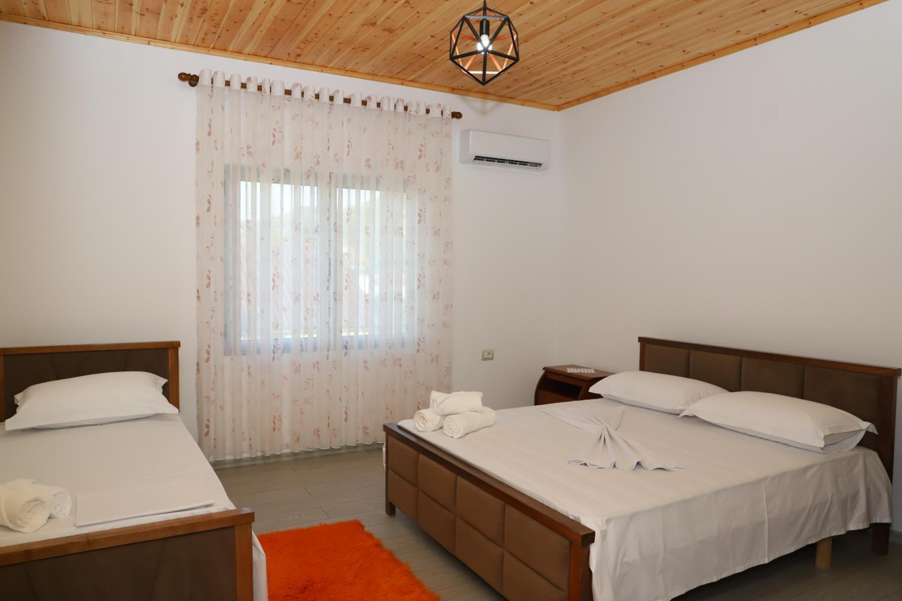 Georgemishel Guest House