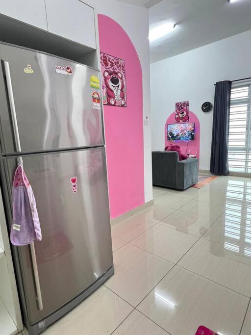 B1711 Austin Height Lotso Bear Home Netflix ByStay