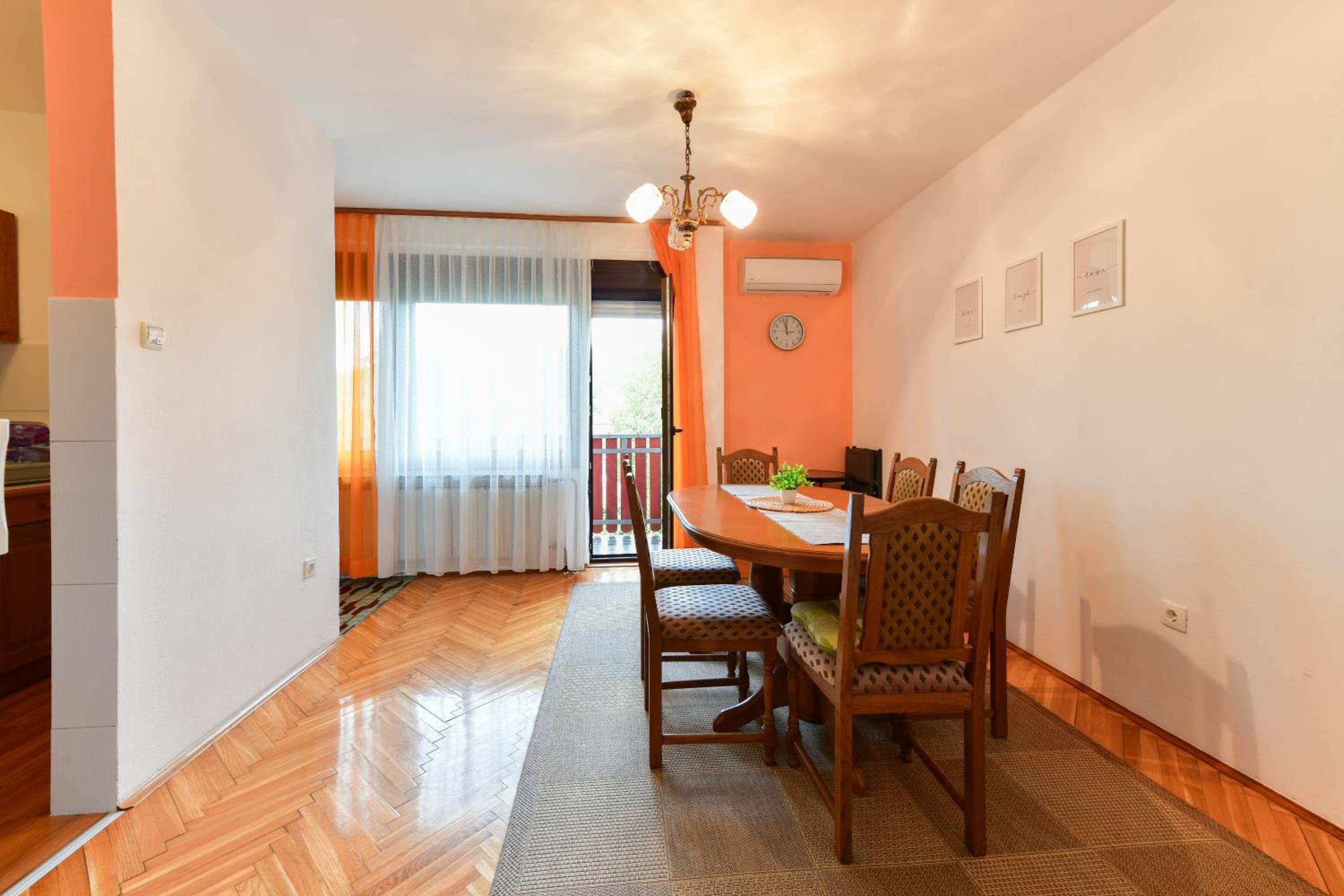 Apartment ADAM