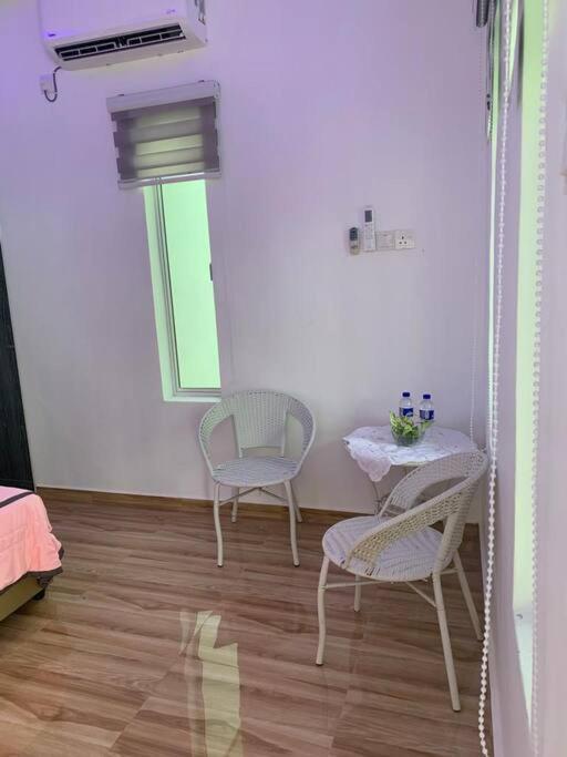 Tiny house by Cg Azizan & Milah photo 7
