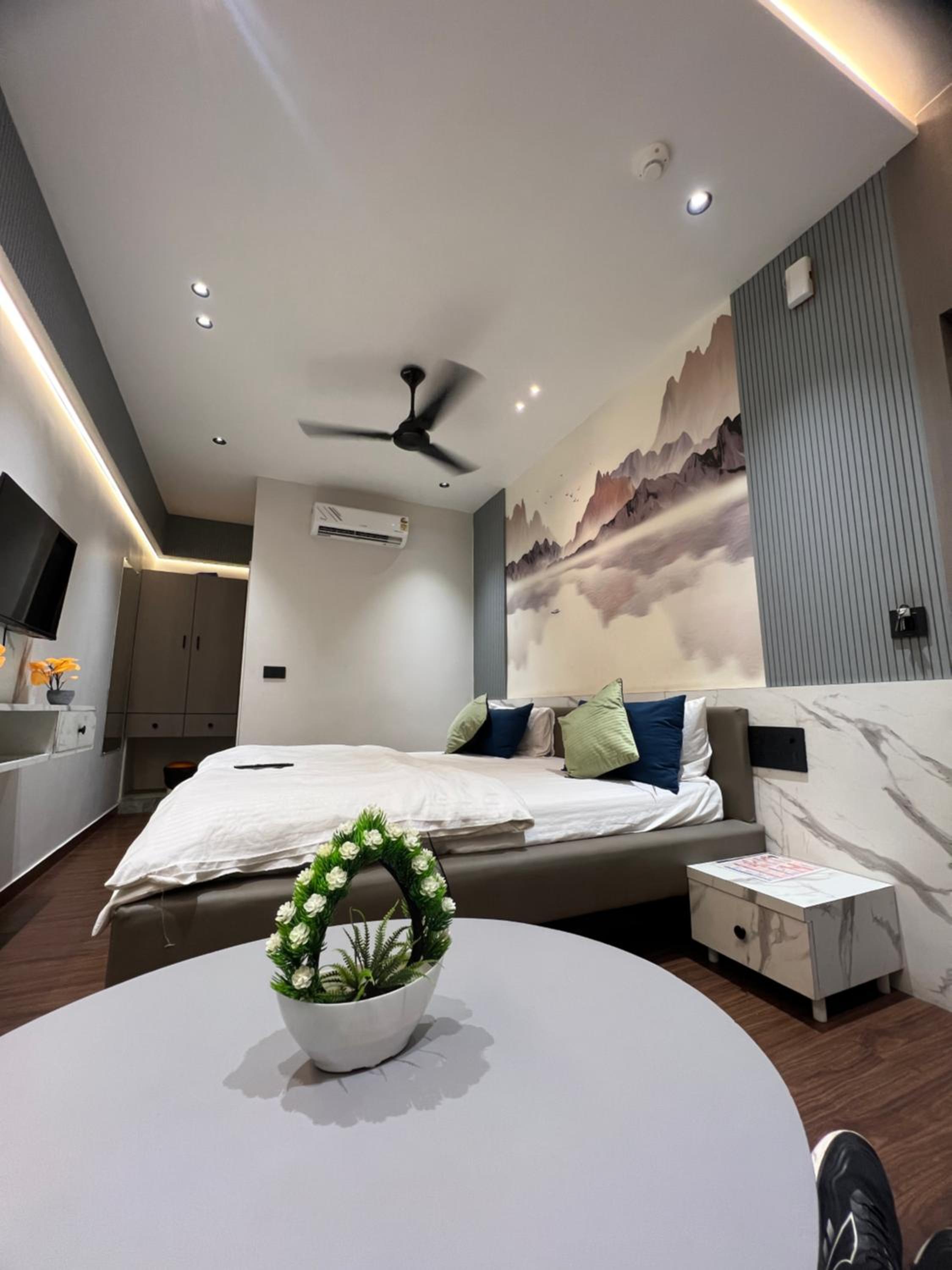 hotel room