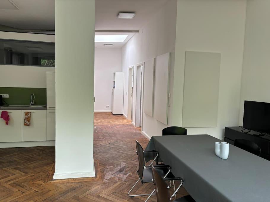 Zentrales Gartenhaus Loft in Berlin