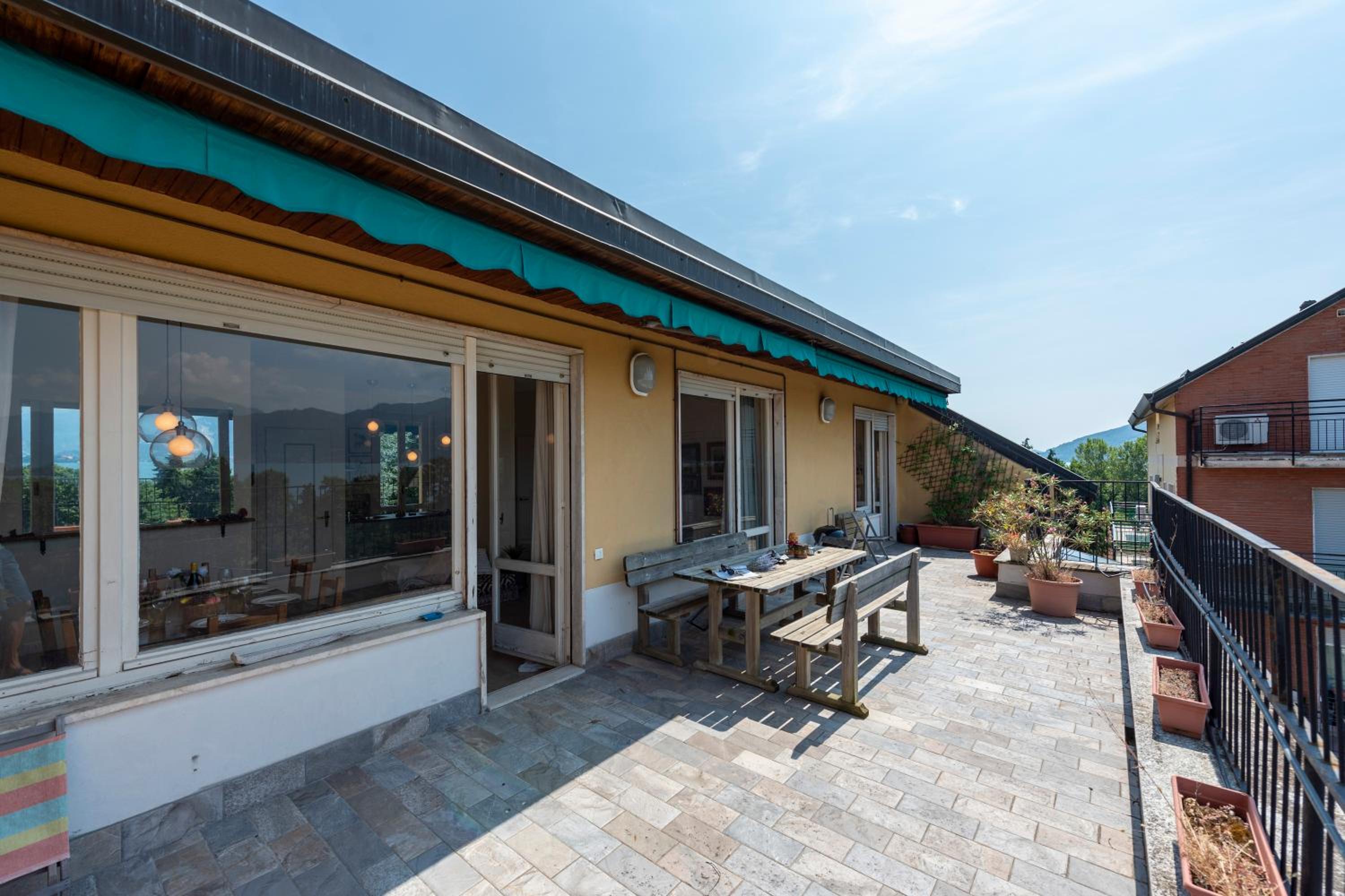 Massima - Happy Rentals view 4
