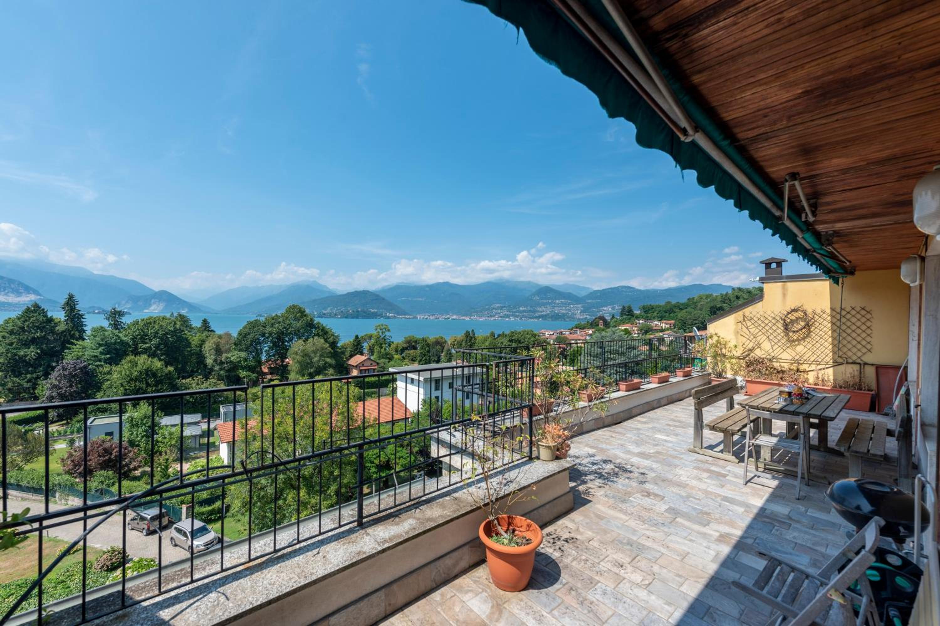 Massima - Happy Rentals view 5