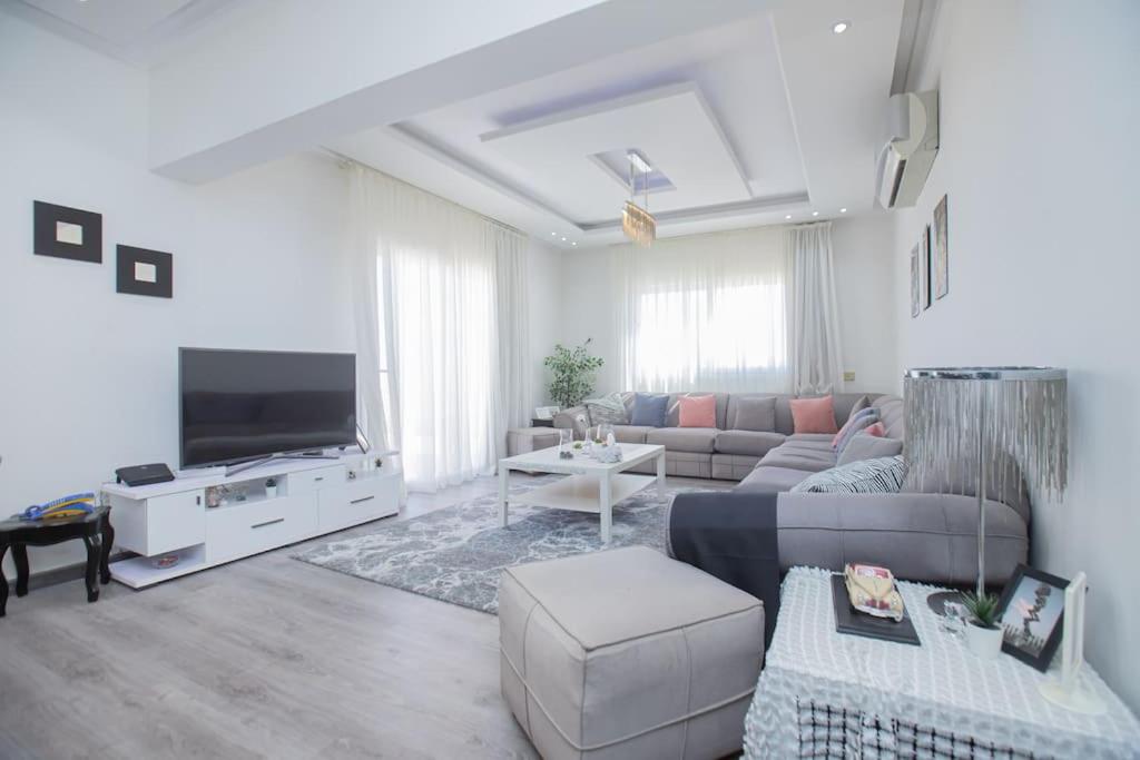 Rooftop Beachfront Apartment