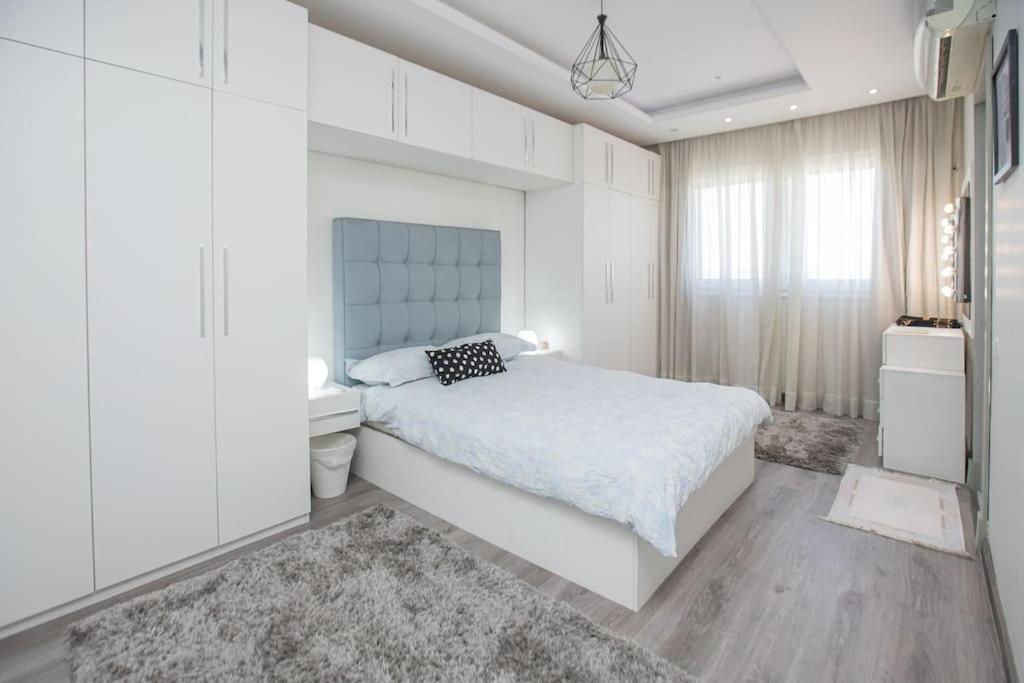Rooftop Beachfront Apartment