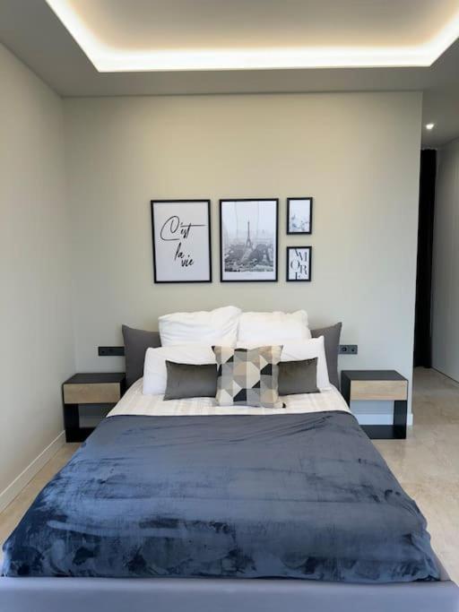 Villa exclusiva con piscina!