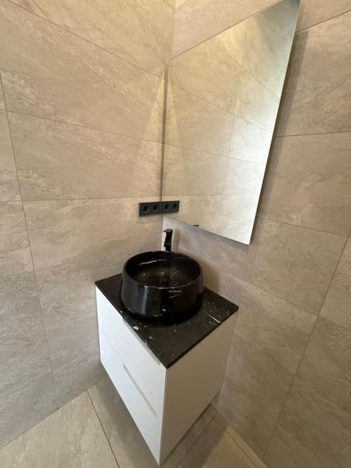 Villa exclusiva con piscina!