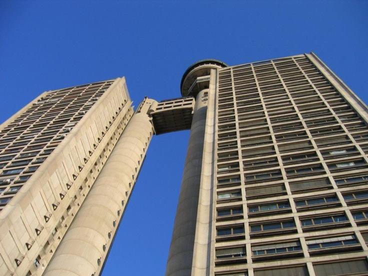 The Genex Apartment In The Skies