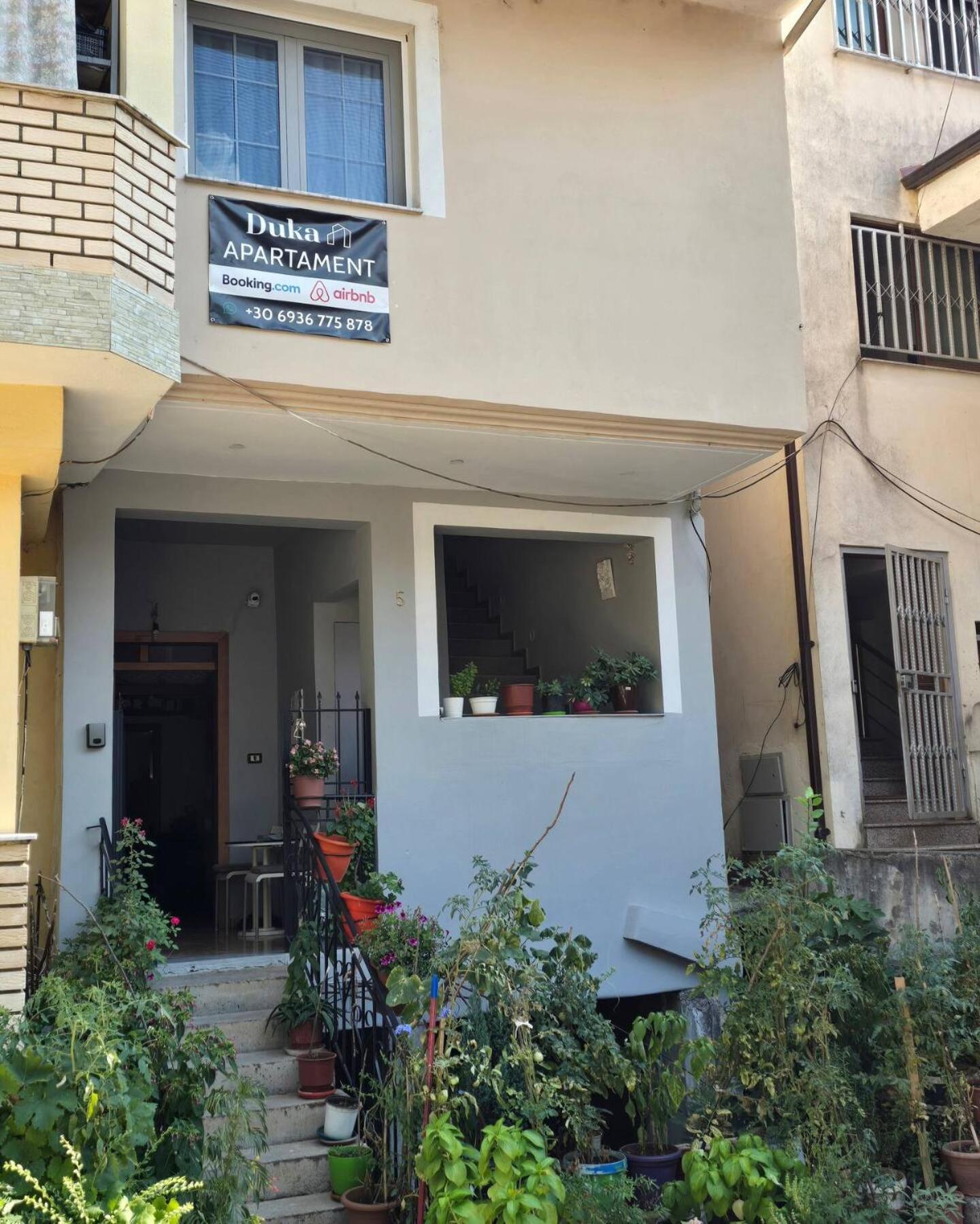 Duka Apartment