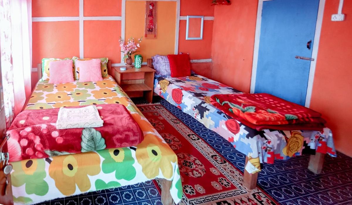 Bon Pinewood Homestay