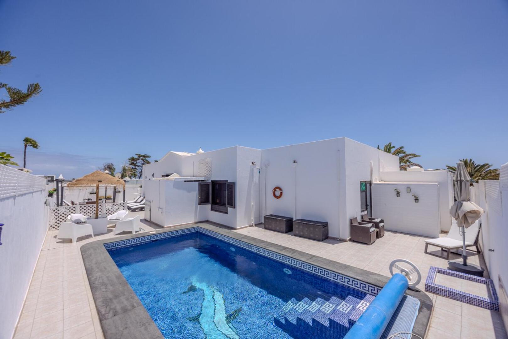 Villa Victoria just 150 metres from Playa Bastian Costa Teguise
