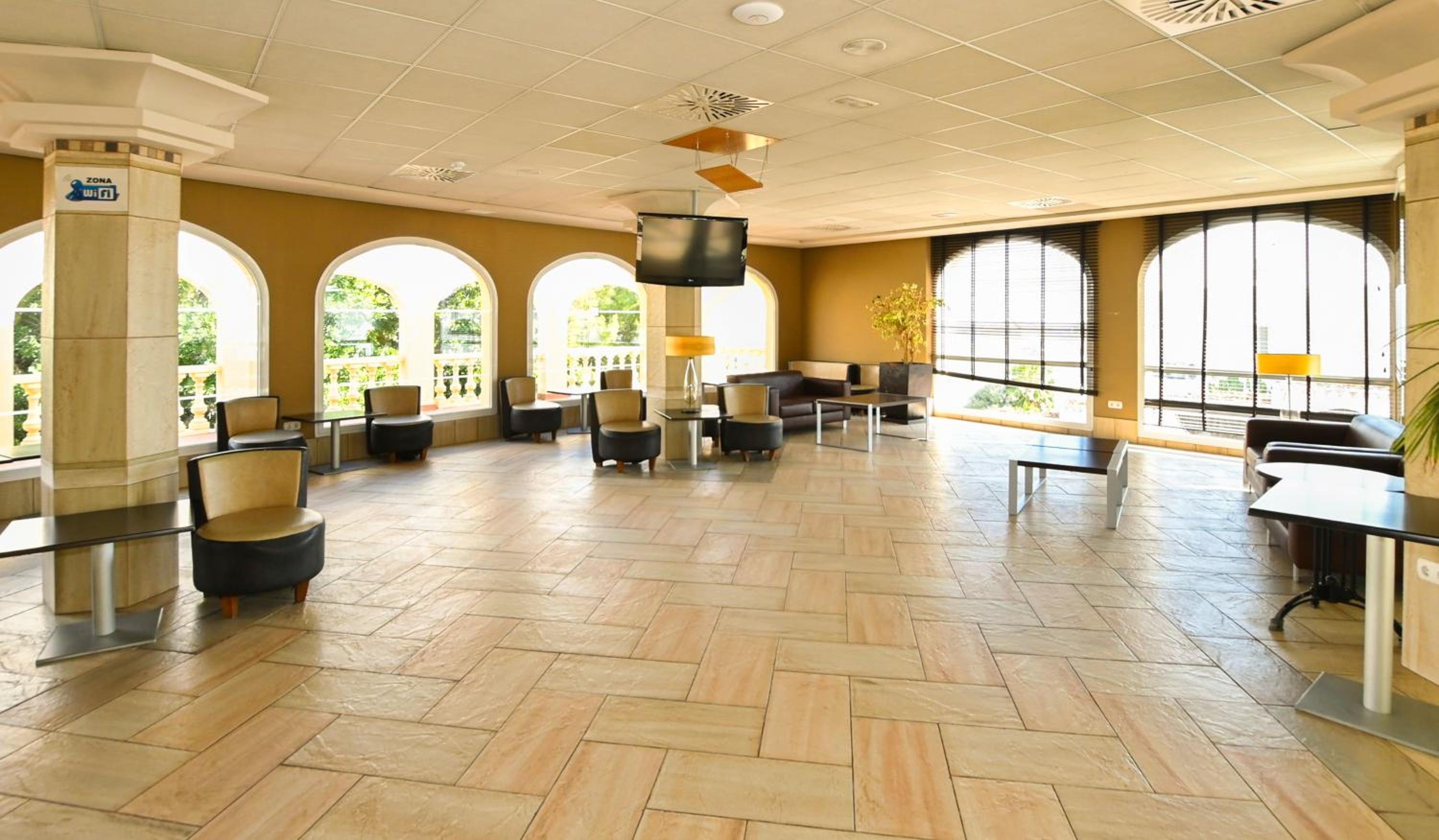 Beautiful sunrise bungalow Imperial Park 4 fast wifi, parking, airco view 3